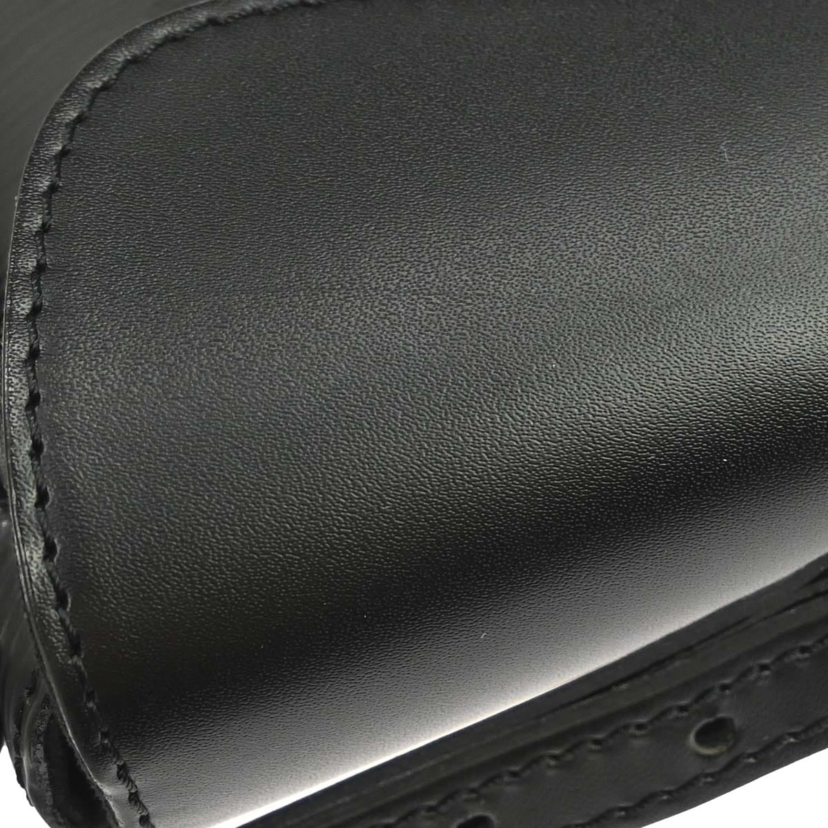 Louis Vuitton 2007 Black Epi Pochette Montaigne Handbag M59292