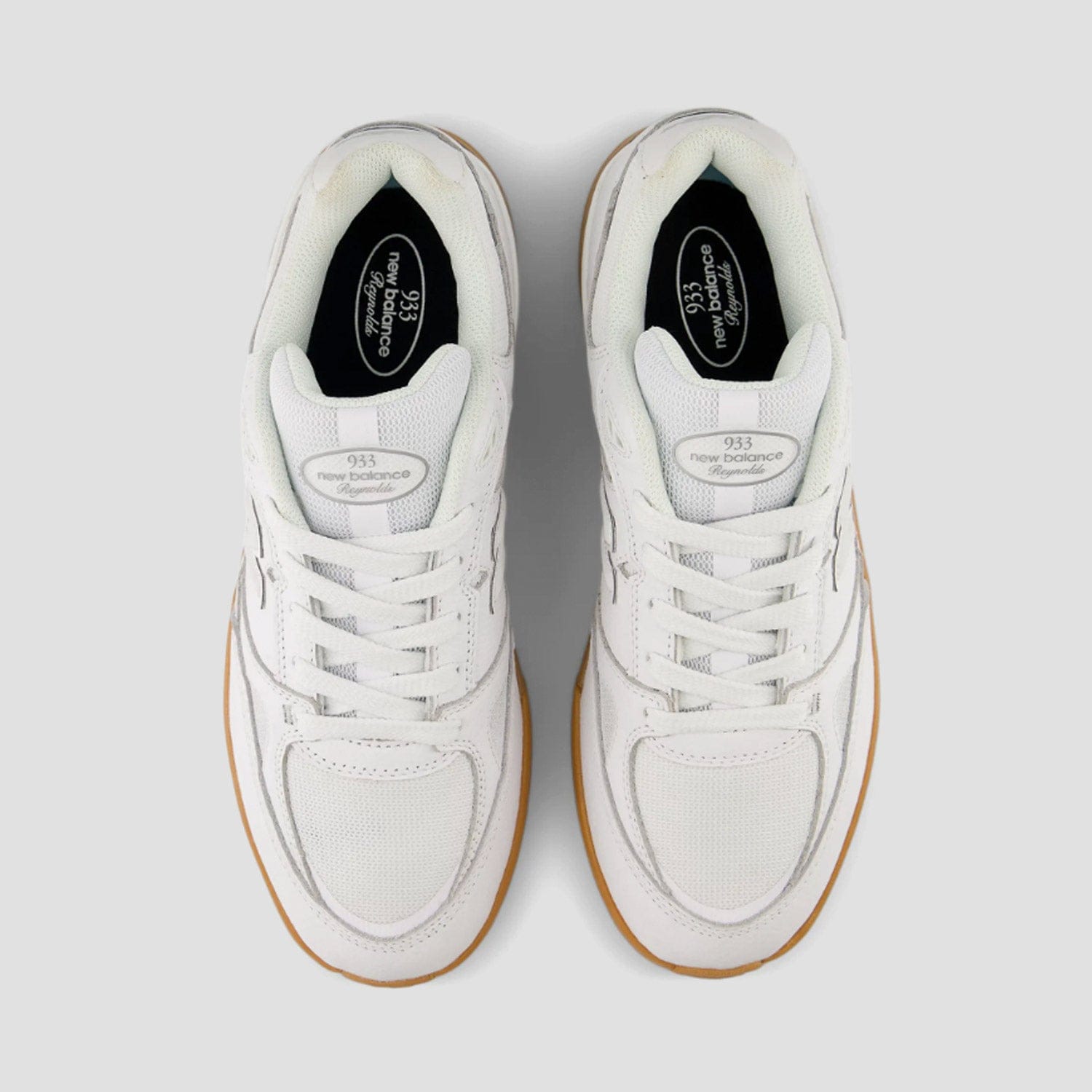 New Balance 933 Skate Shoes White / Gum