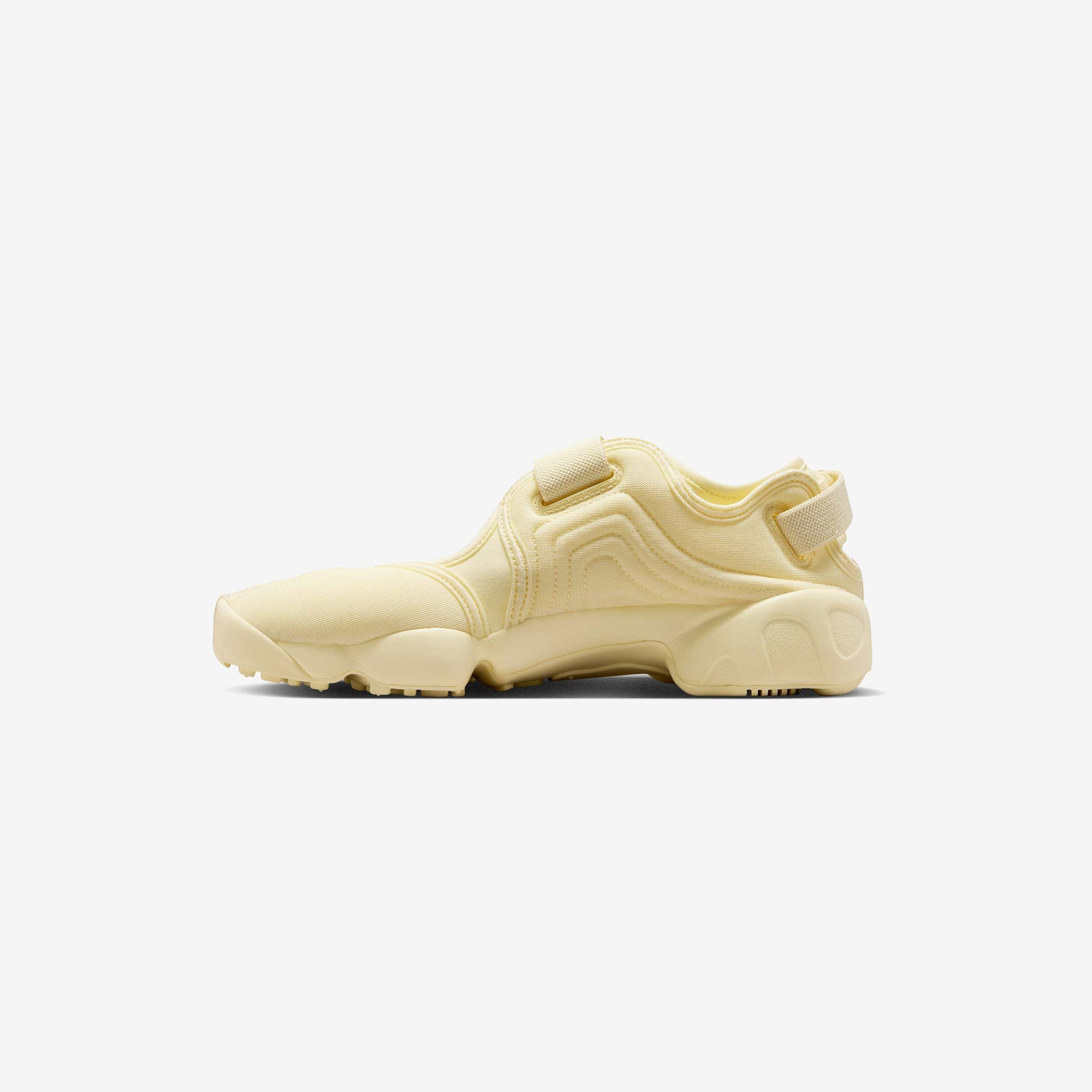 Nike Wmns Air Rift FL