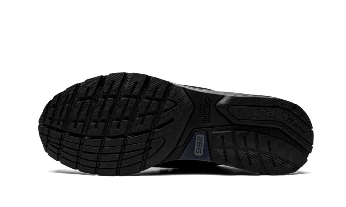 New Balance 992 Triple Black