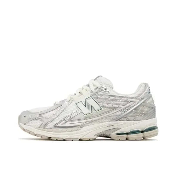 New Balance 1906R Silver Metallic Cream - Preorder