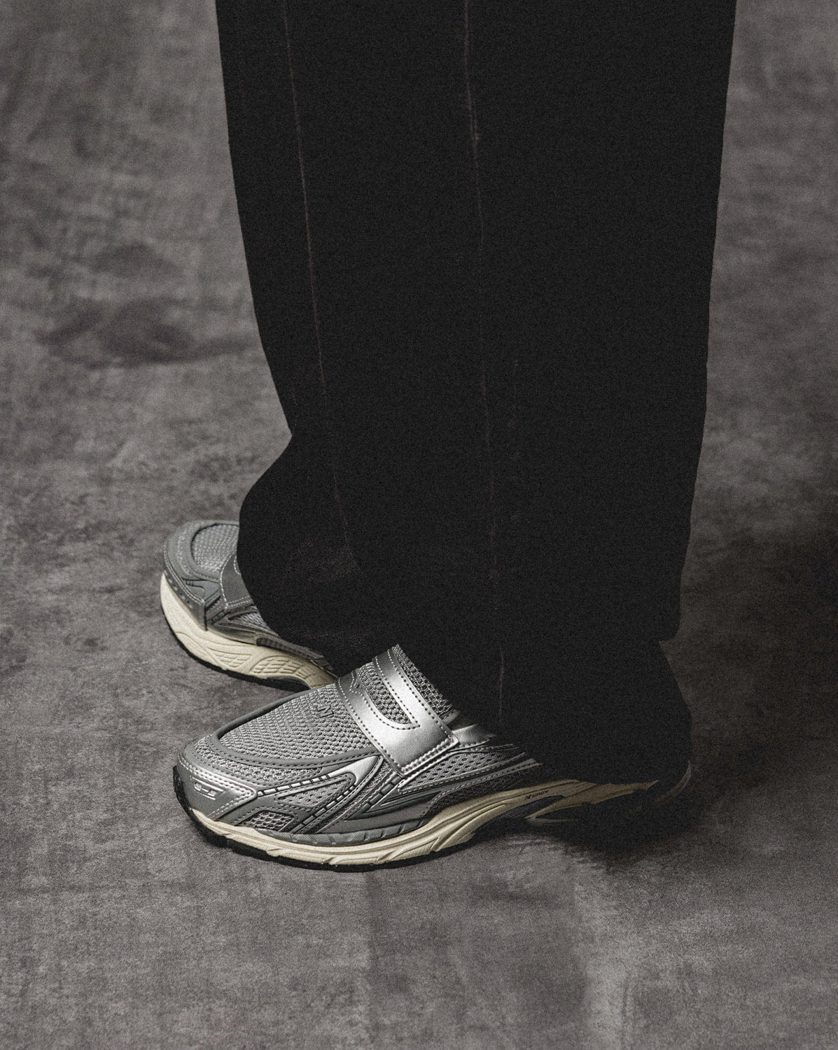 New Balance U1906LAE