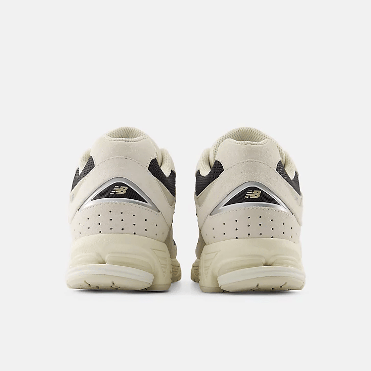 New Balance 2002R Beige/Black