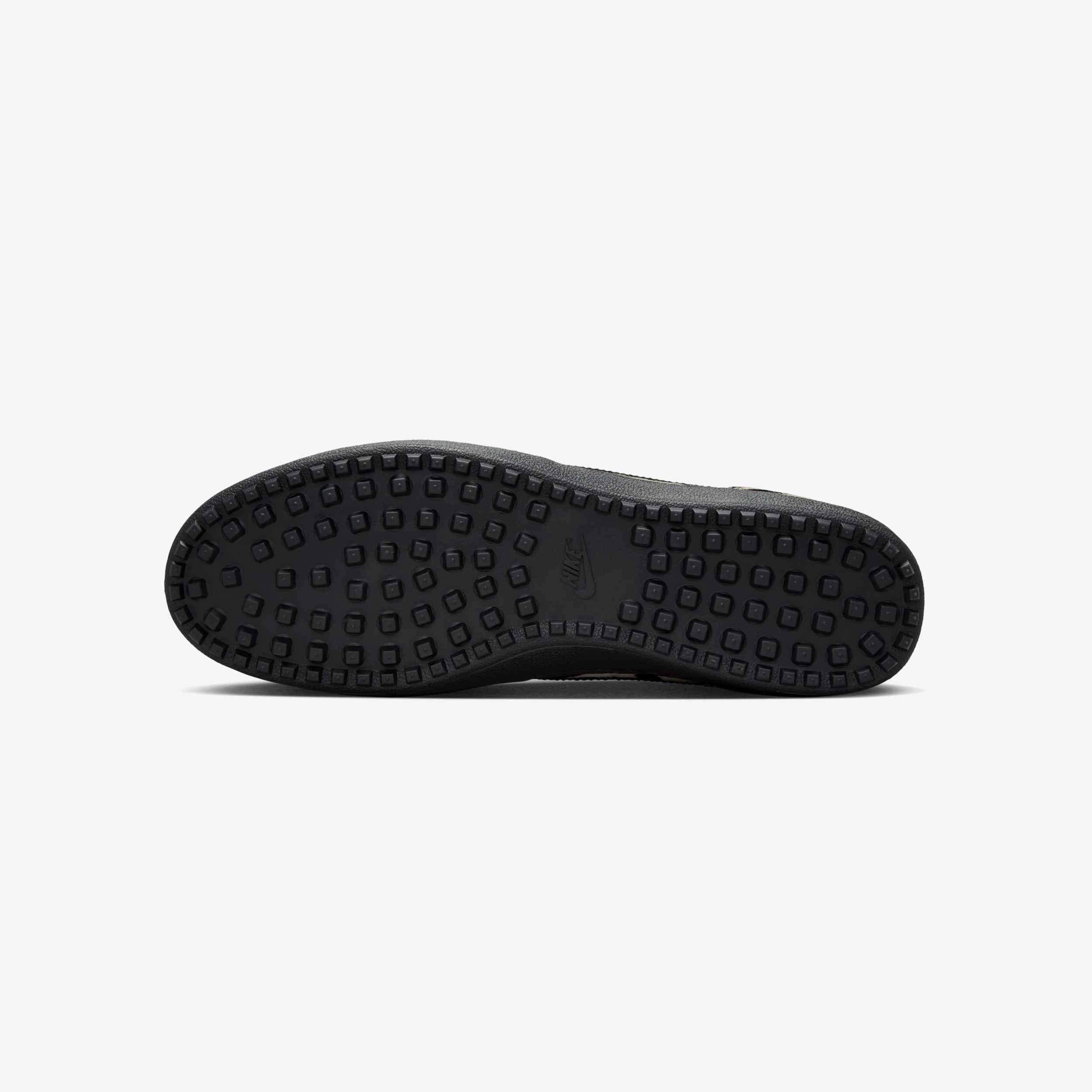 Nike Field General Premium