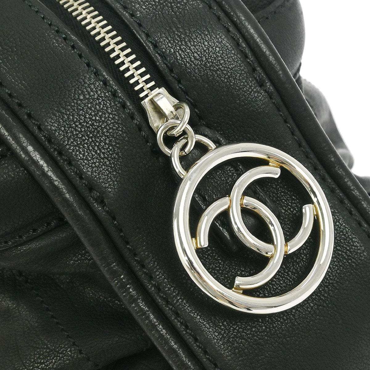 Chanel 2005 - 2006 Black Calfskin Handbag