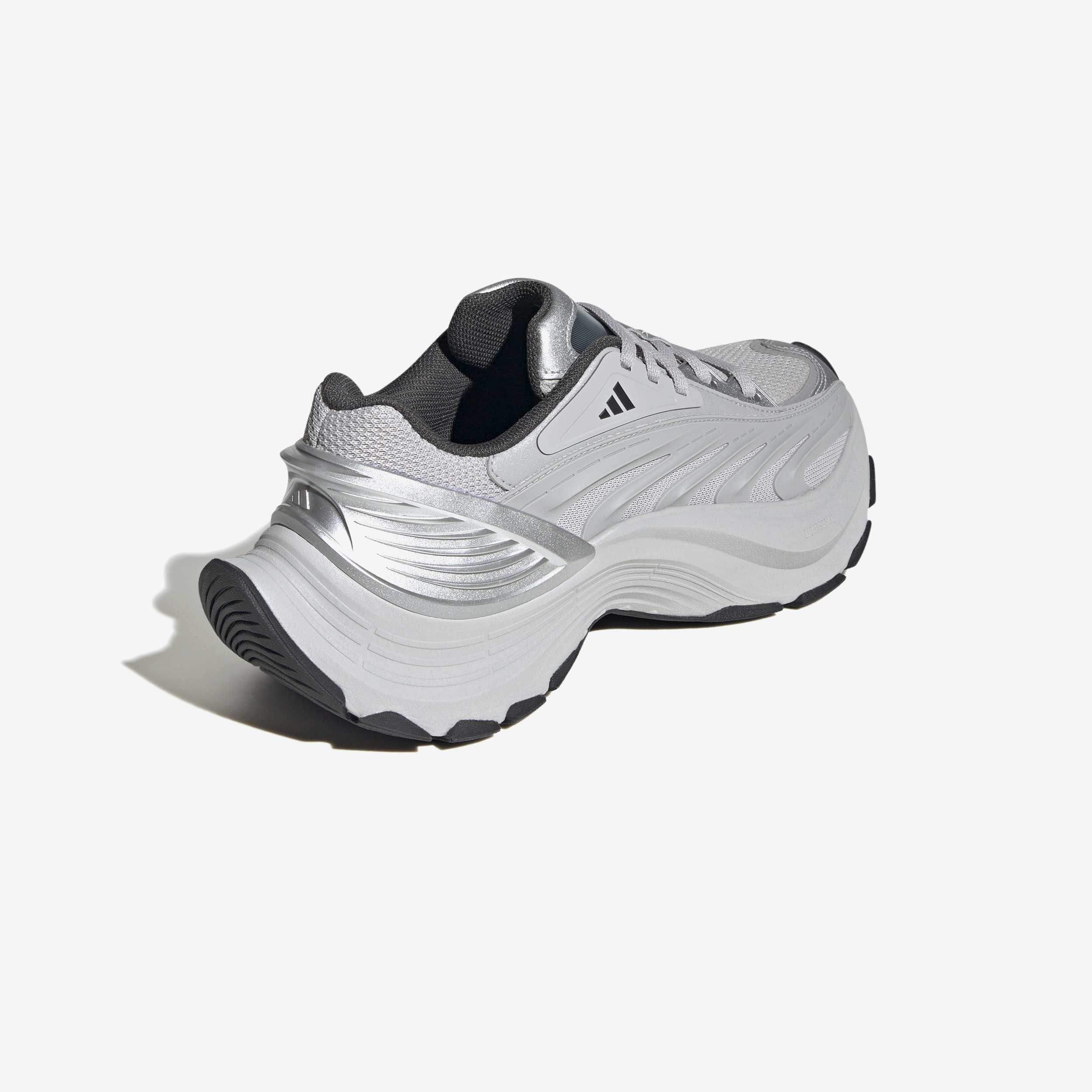 adidas XLG MTW