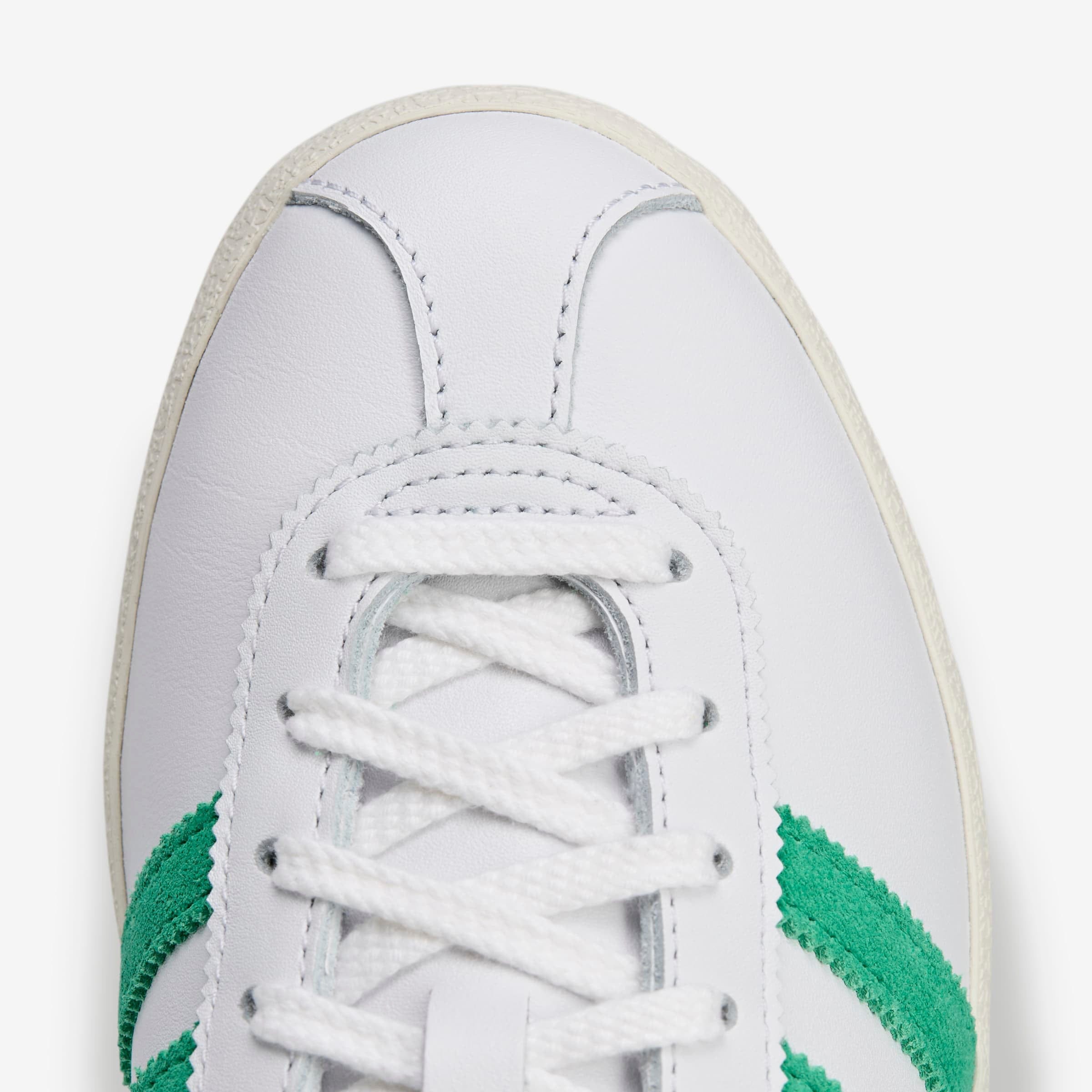 adidas Wmns Blanc x Sporty & Rich