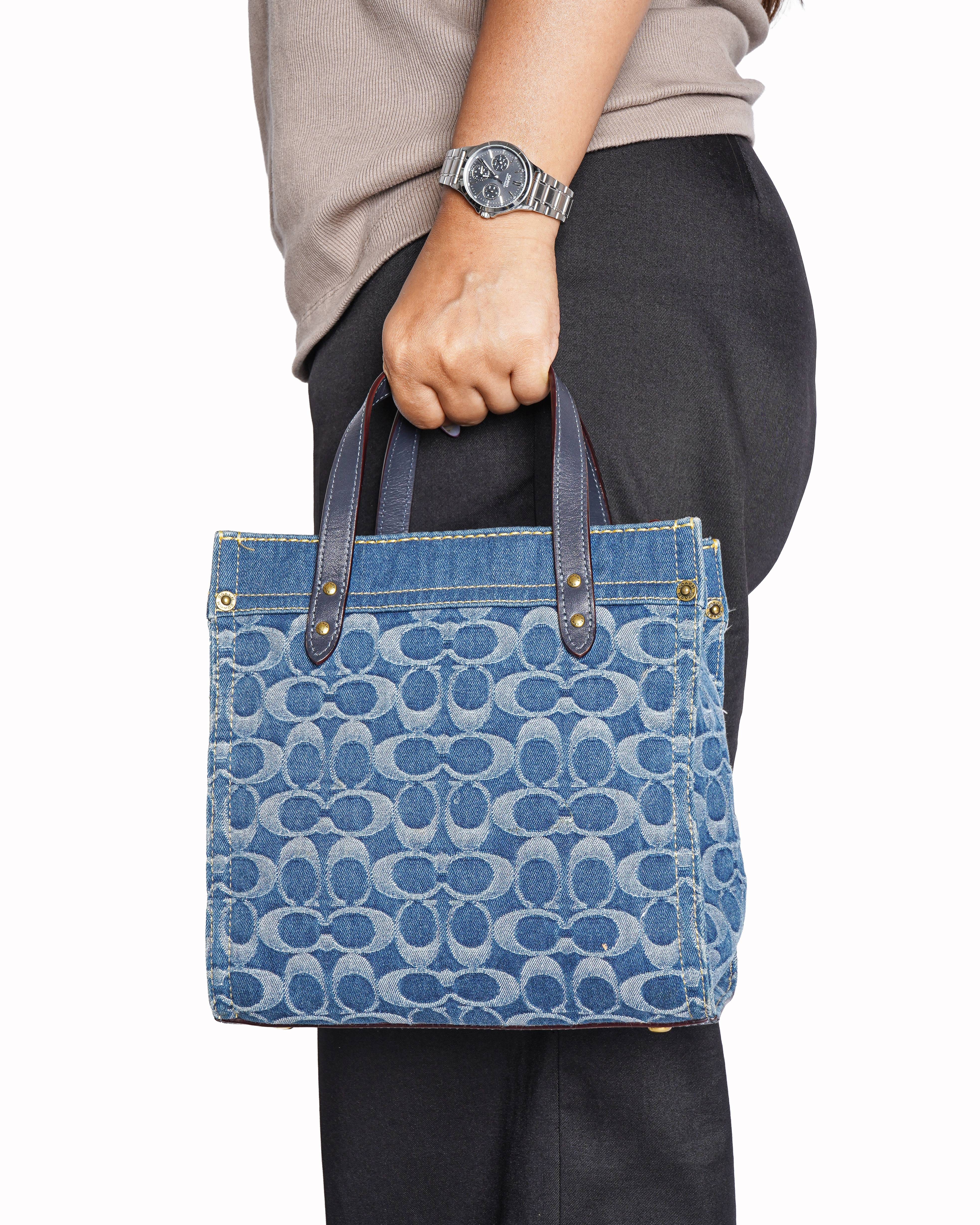 Coach Field Tote 22 In Signature Denim