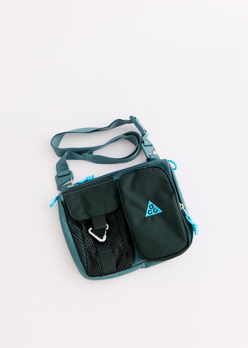 Nike ACG DAYMAX Cross - body Bag
