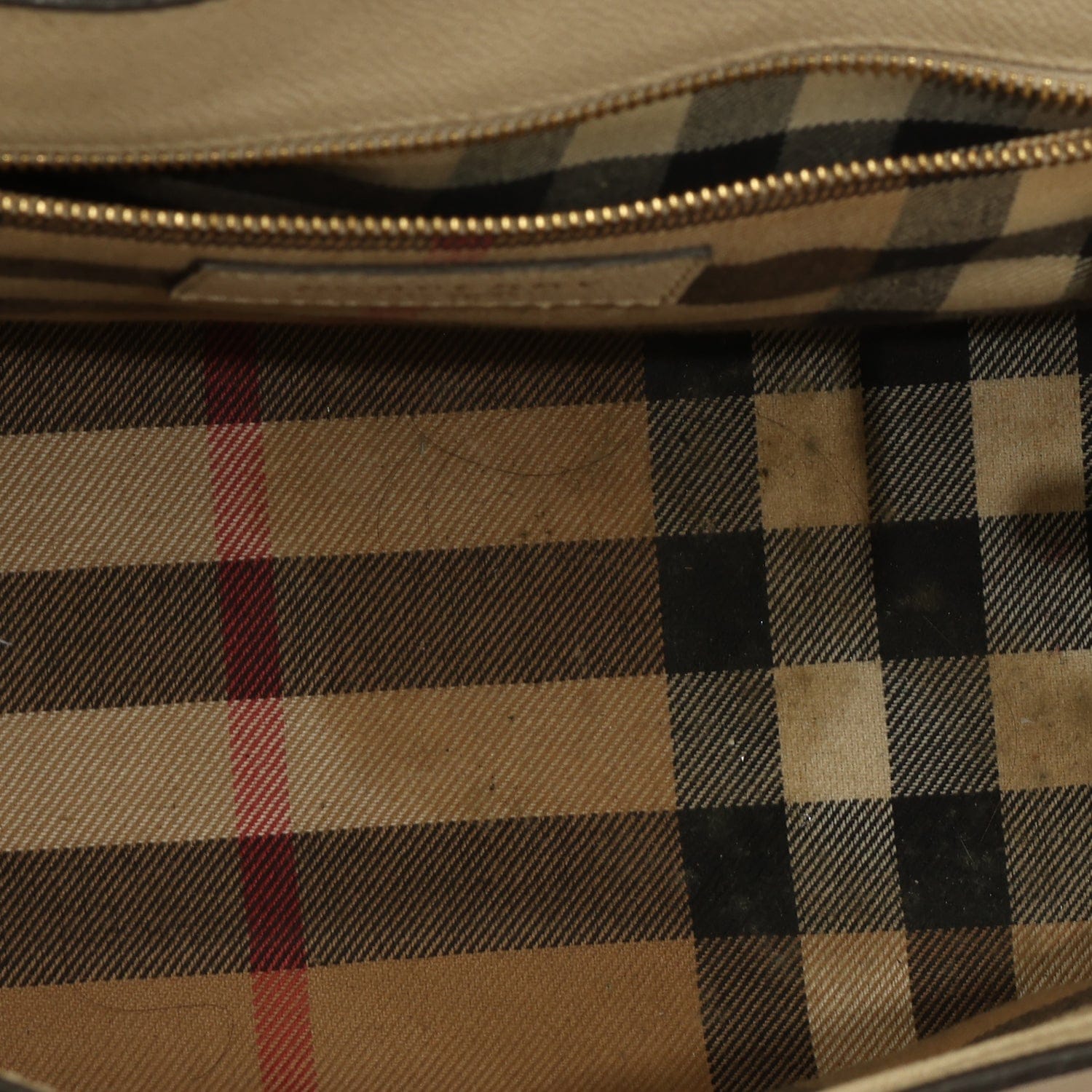 BURBERRY BUCKLE GRAINED LEATHER TOTE BAG
