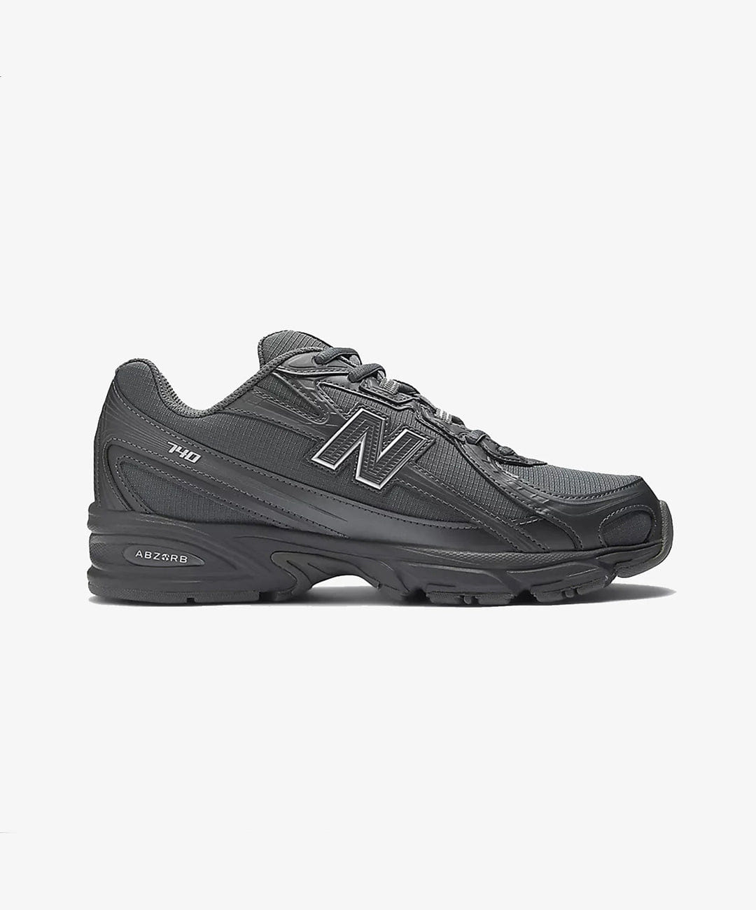 New Balance | 740 { SILVER METALLIC