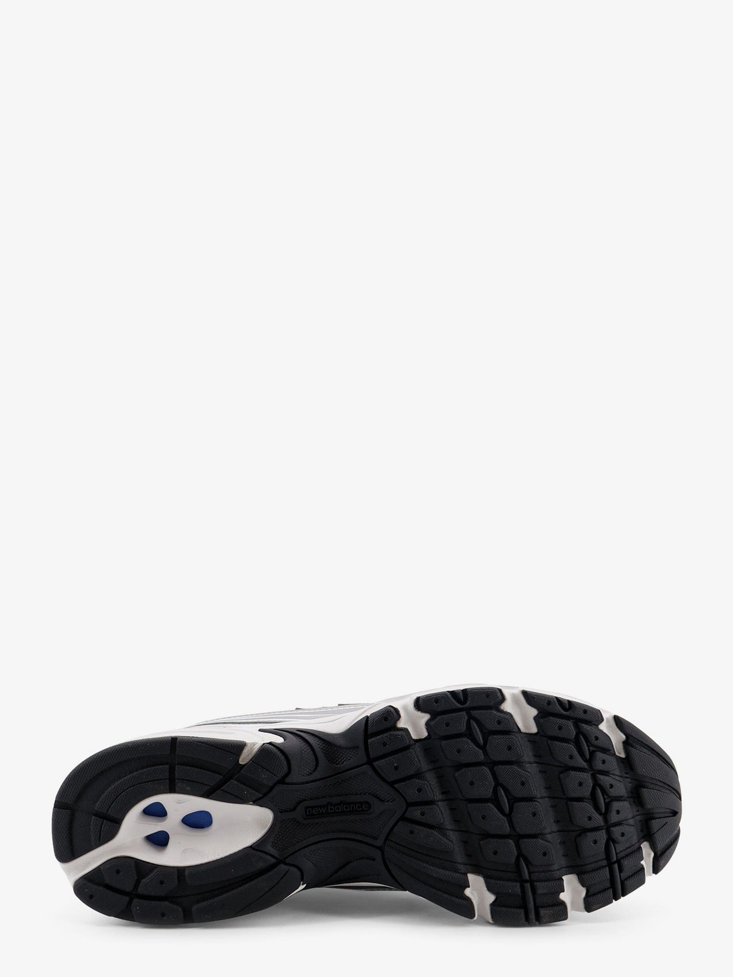 New Balance 740 mesh sneakers with iconic contrasting side logo