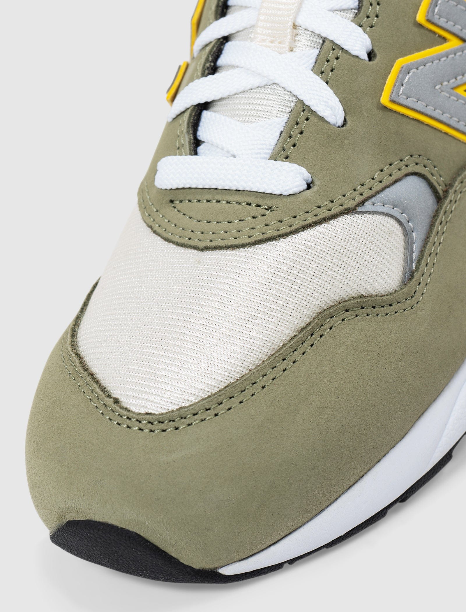 New Balance MT580 OLIVE