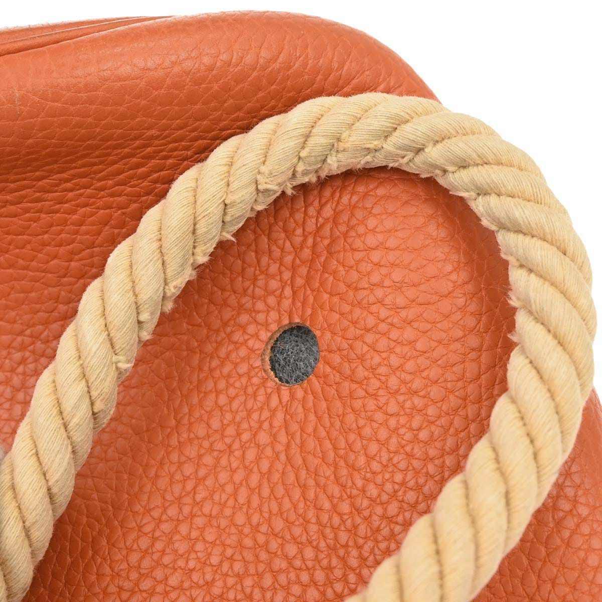 Hermes 2005 Orange Taurillon Clemence Mangeoire PM Handbag