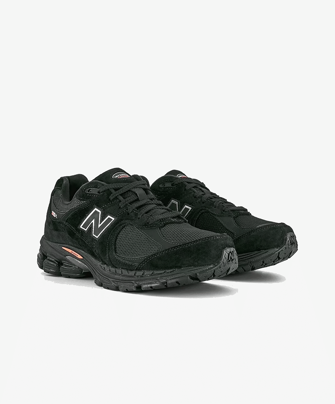 New Balance | 2002R { BLACK/BLACK/RED