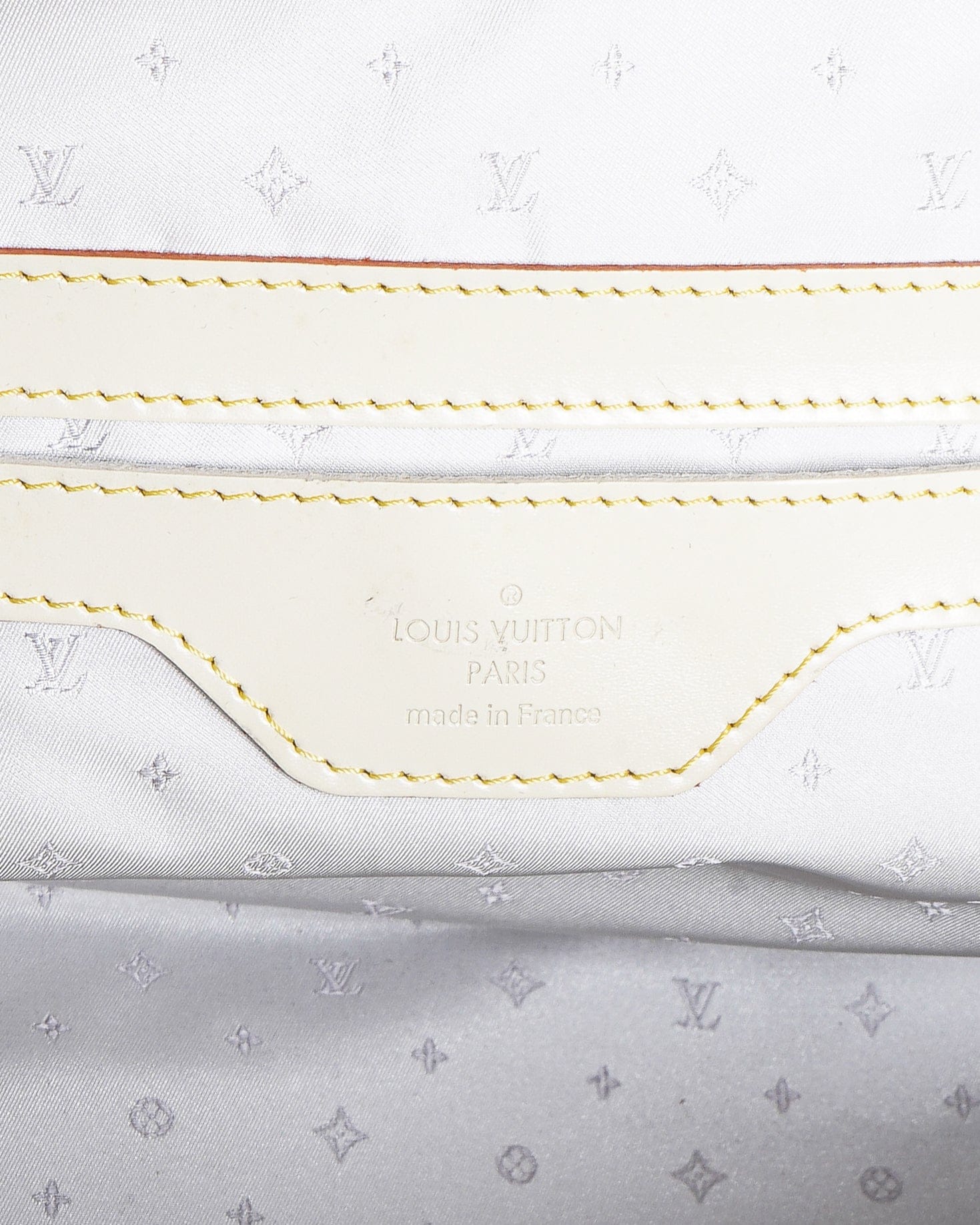 Louis Vuitton Suhali Leather Le Radieux Handbag