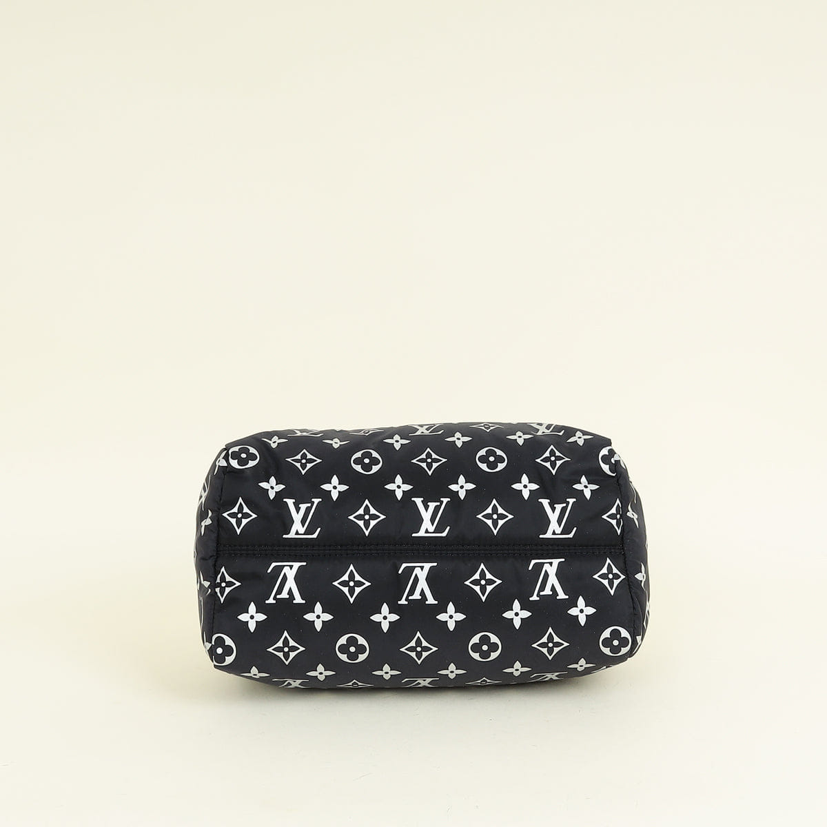 Louis Vuitton Frost Gardiant Silver Monogram Nylon Gradient Snow Speedy Bandouliere 25 Bag