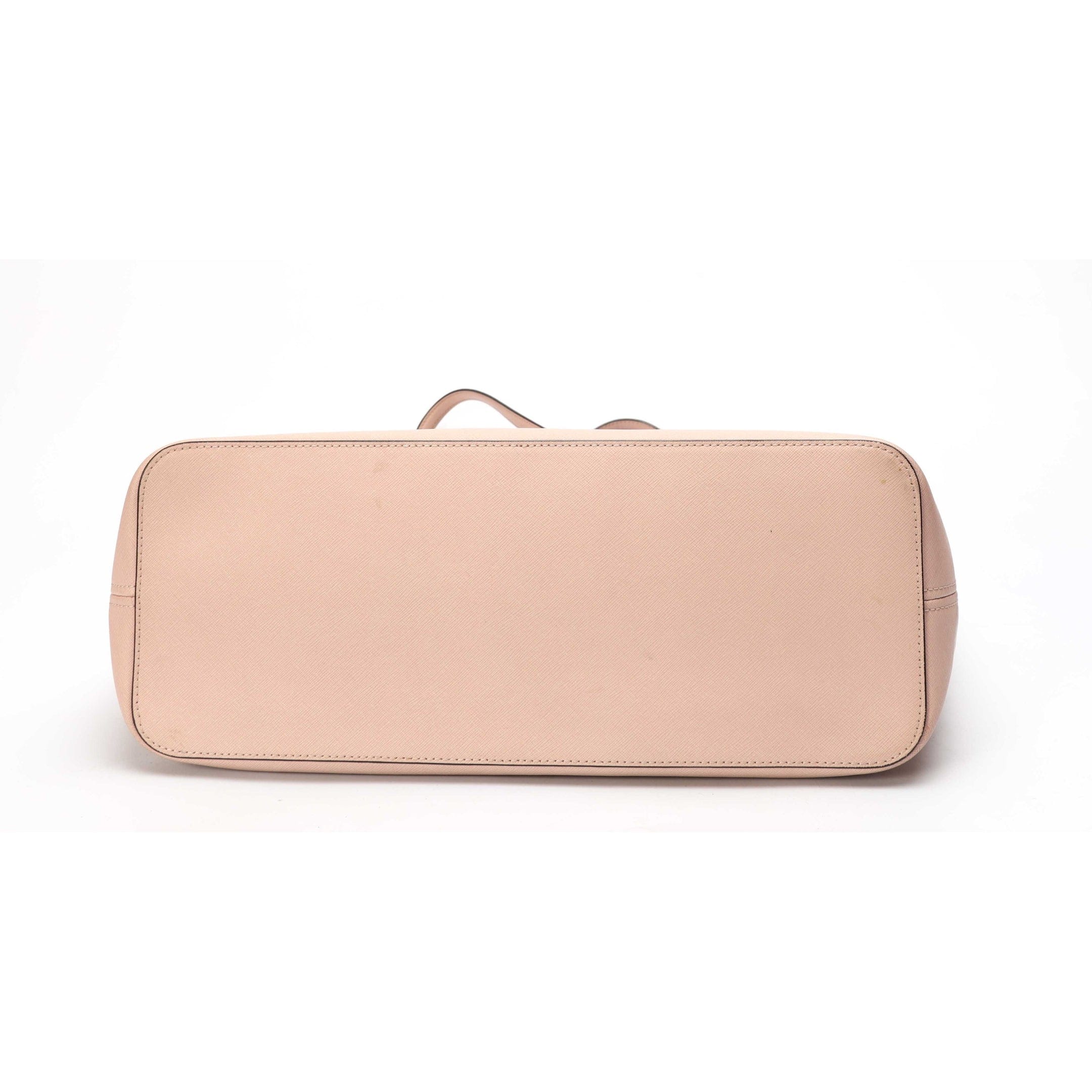 Michael Kors Quinn Jet Set Tote