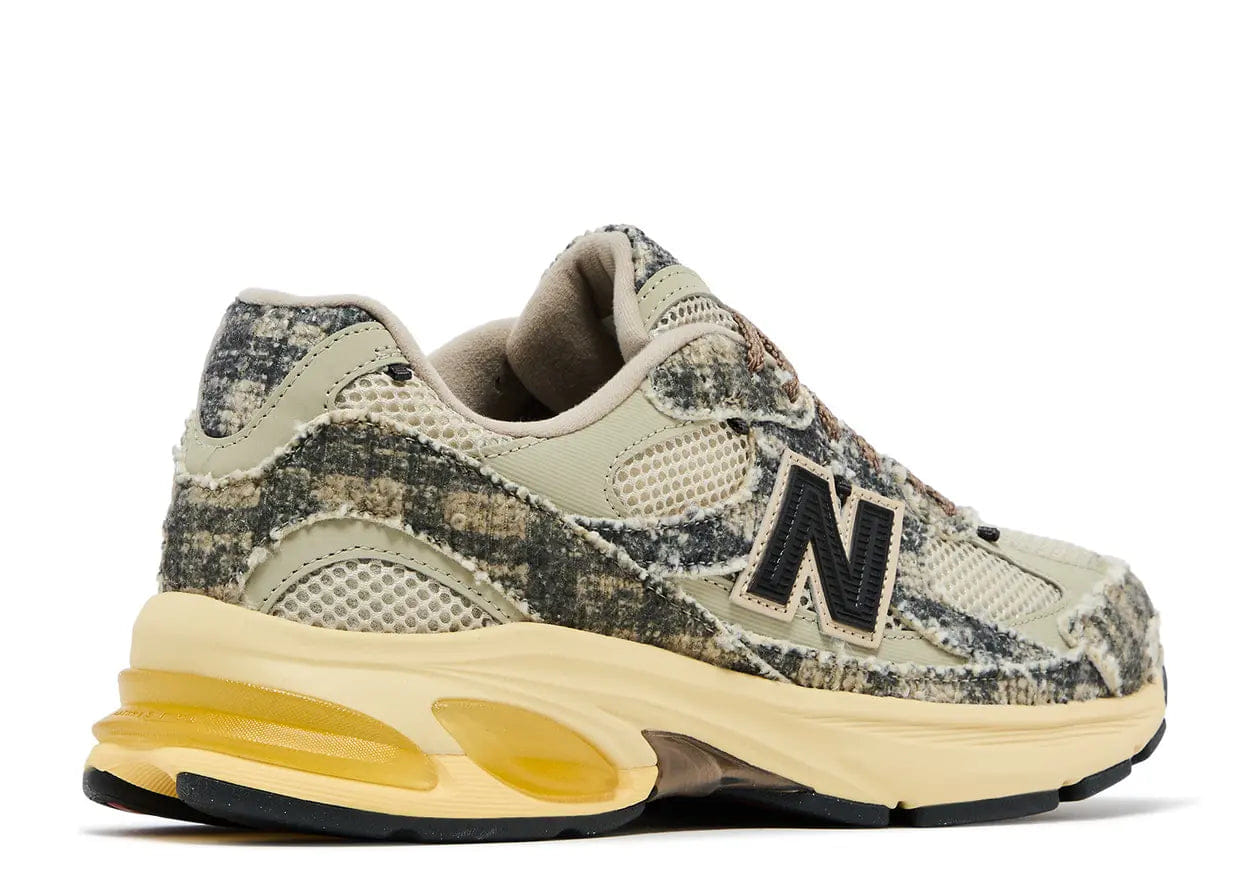 New Balance Joe Fresh Goods x New Balance 2010 Bag Lady
