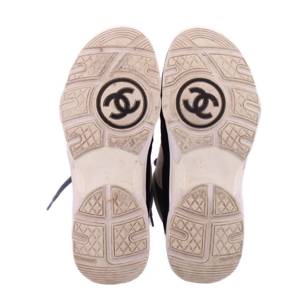 Chanel CC LOGO SUEDE TRAINER SNEAKERS MULTI 39 EU | 9 US
