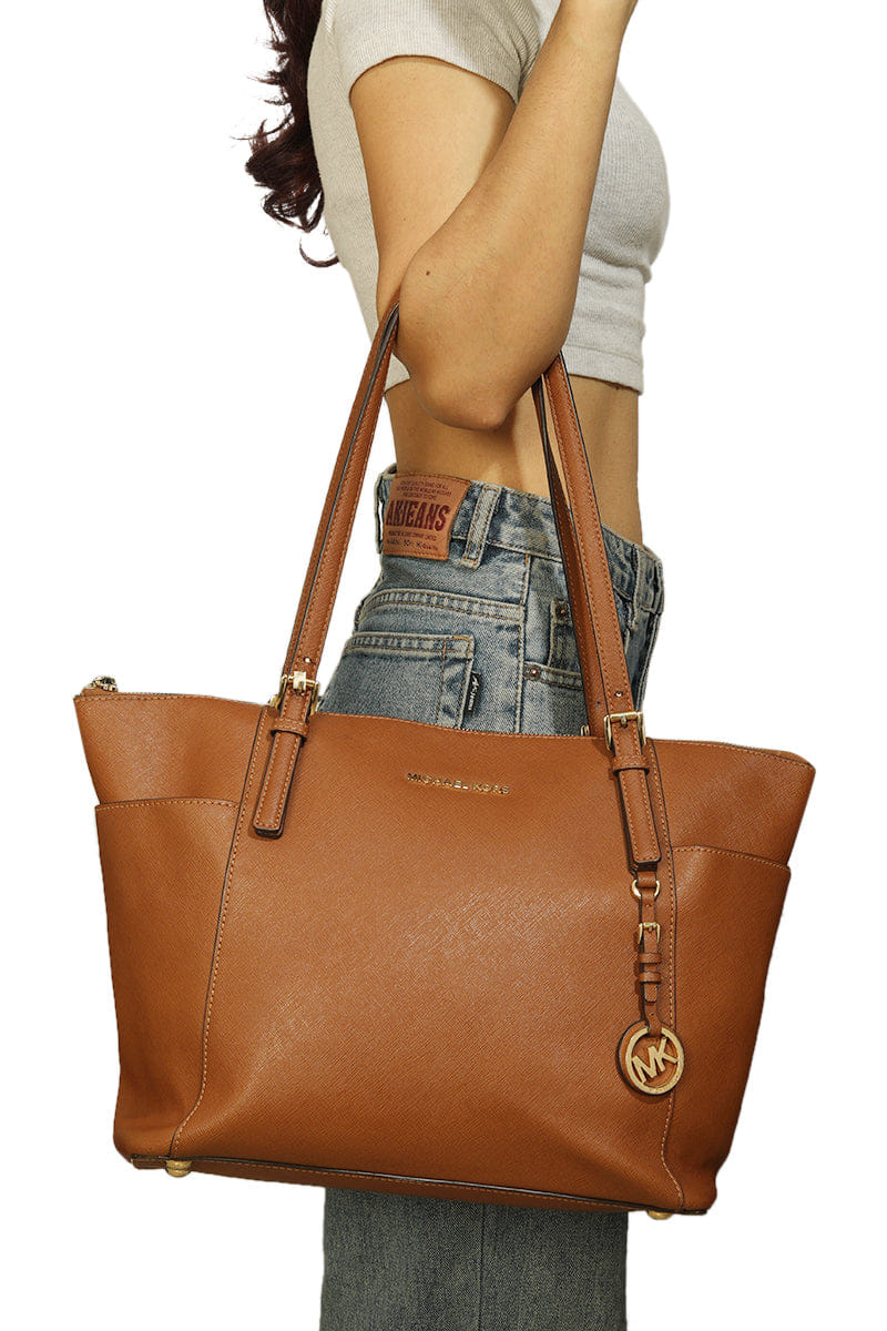 Michael Kors Jet Set Tote Bag
