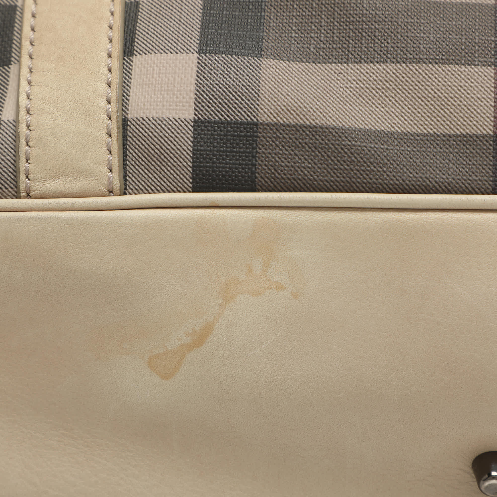 Burberry Northfield Beige/off - White Smoke Check Coated Canvas And Leather Tote