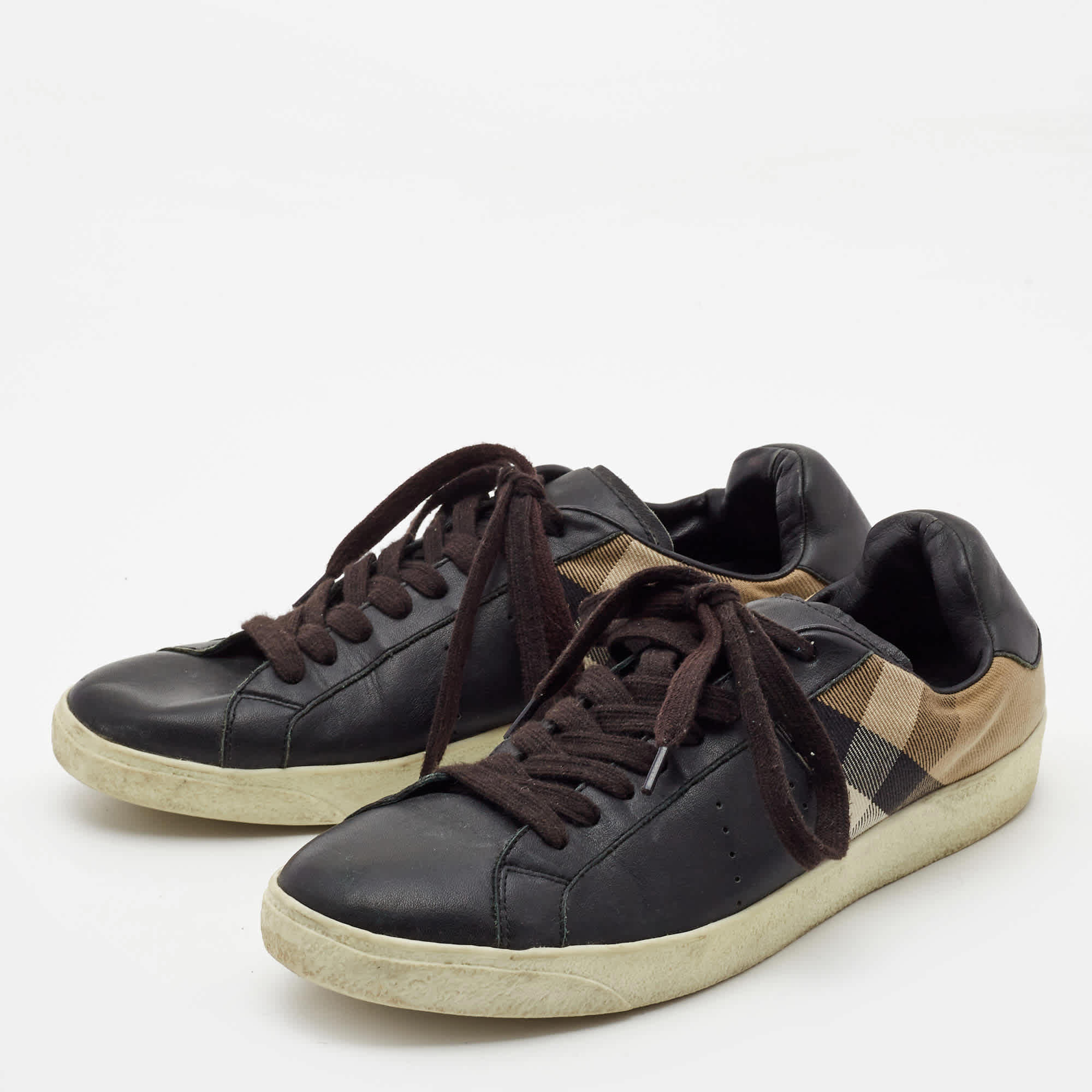 Burberry Black/beige Canvas And Leather Lace Up Sneakers