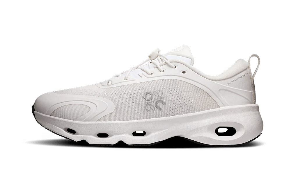 On Running Cloudsolo Loewe White