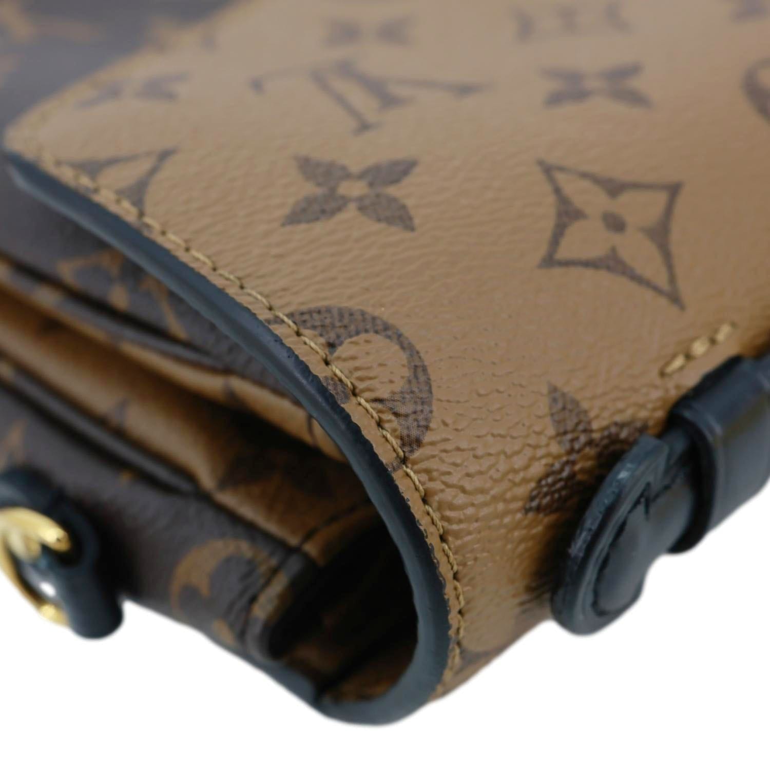 LOUIS VUITTON Metis Pochette Reverse Monogram Canvas Crossbody Bag Brown