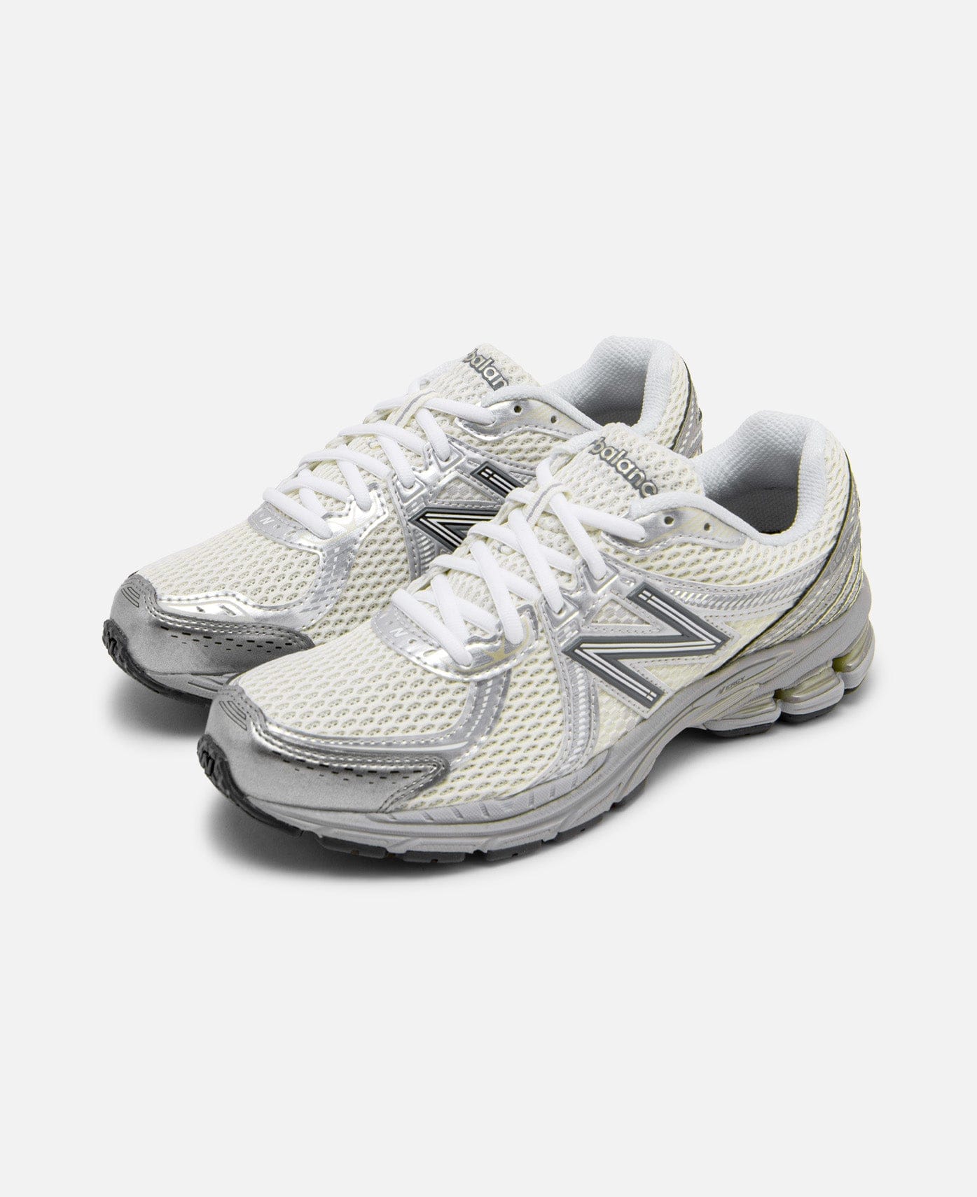 New Balance 860v2 (Silver)