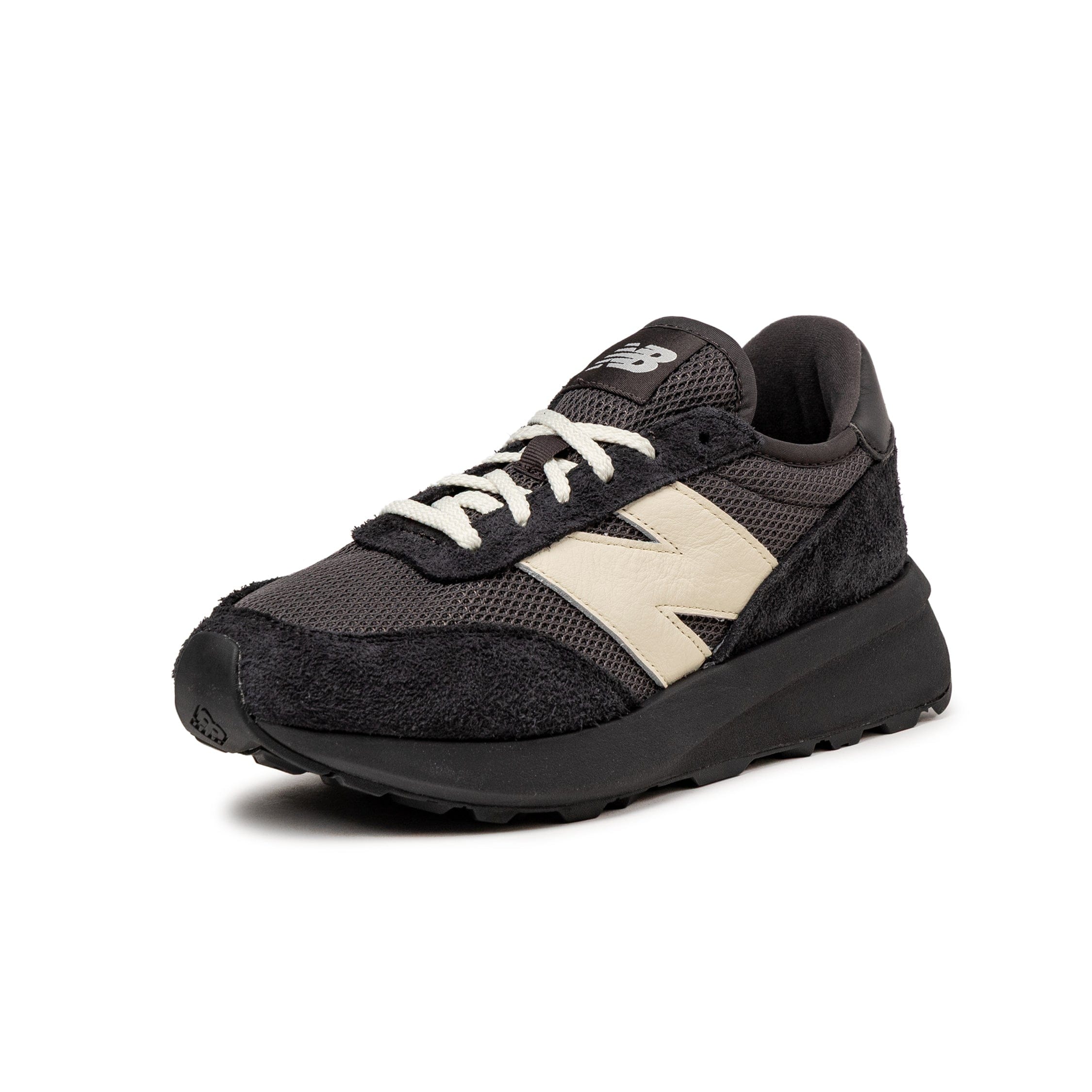 New Balance 370