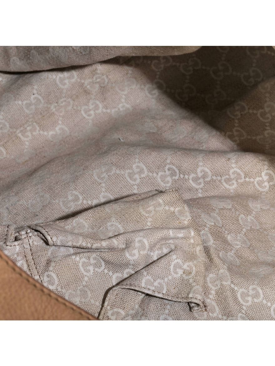 Gucci Knuckbuck Large Soft Tan Stirrup Hobo Bag