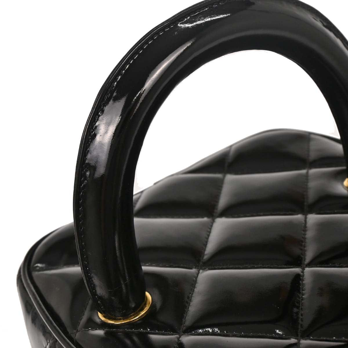 Chanel 1996 - 1997 Black Patent Leather Vanity Handbag