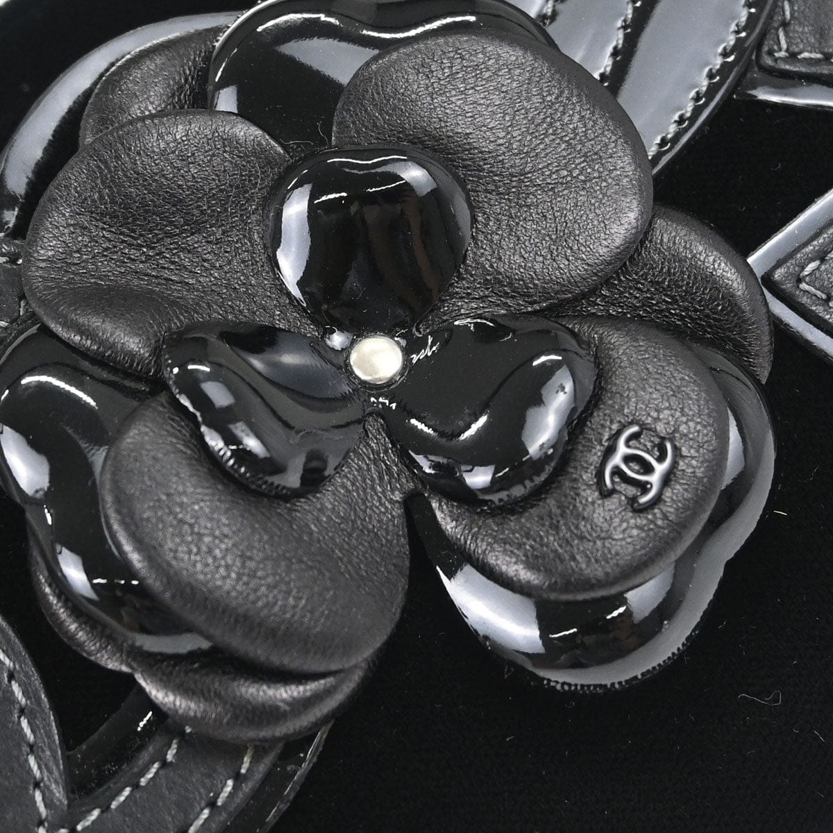 Chanel 2005 - 2006 Black Velvet Camellia No.5 CC Handbag