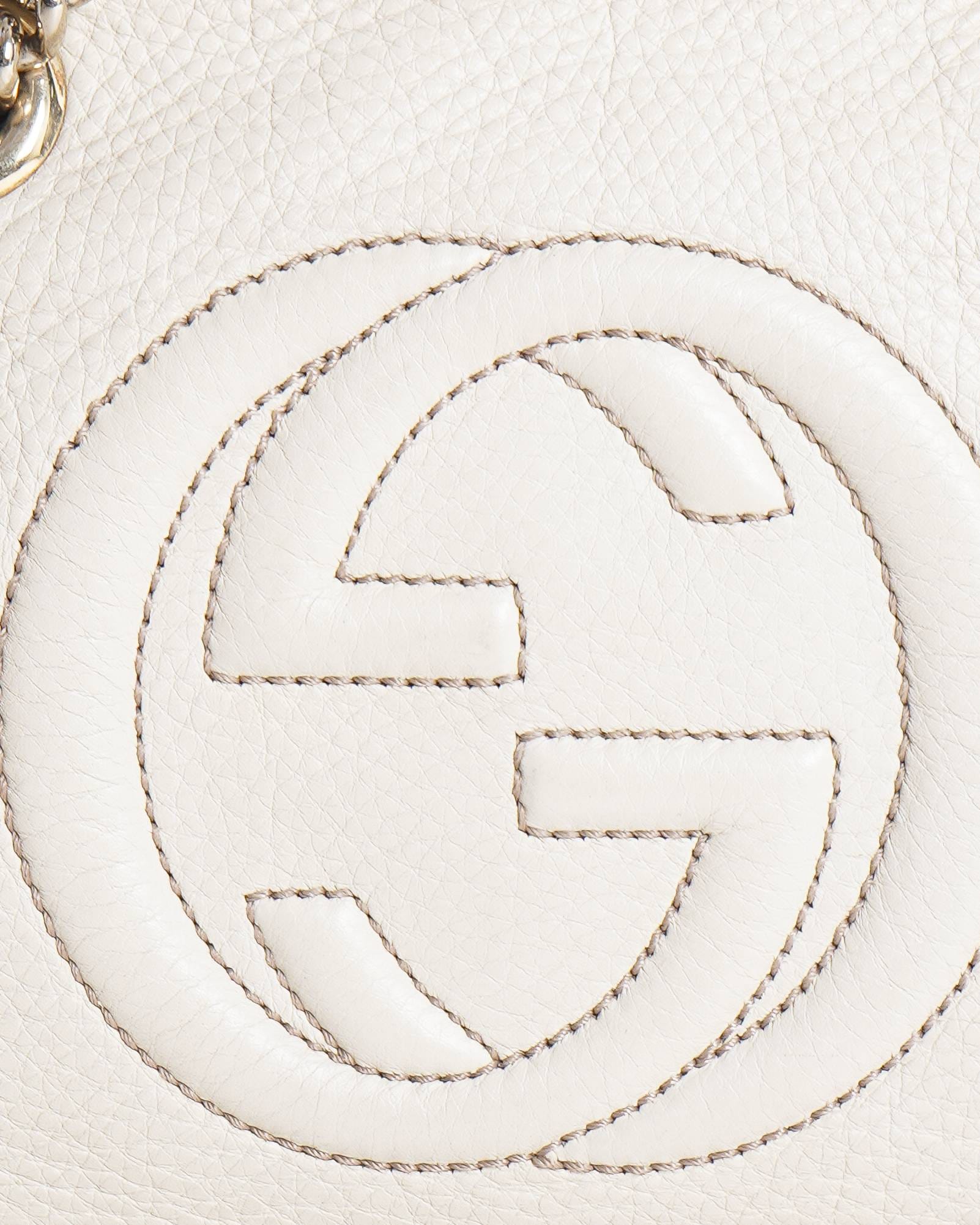 Gucci Soho Chain Shoulder Bag in White Pebbled Leather
