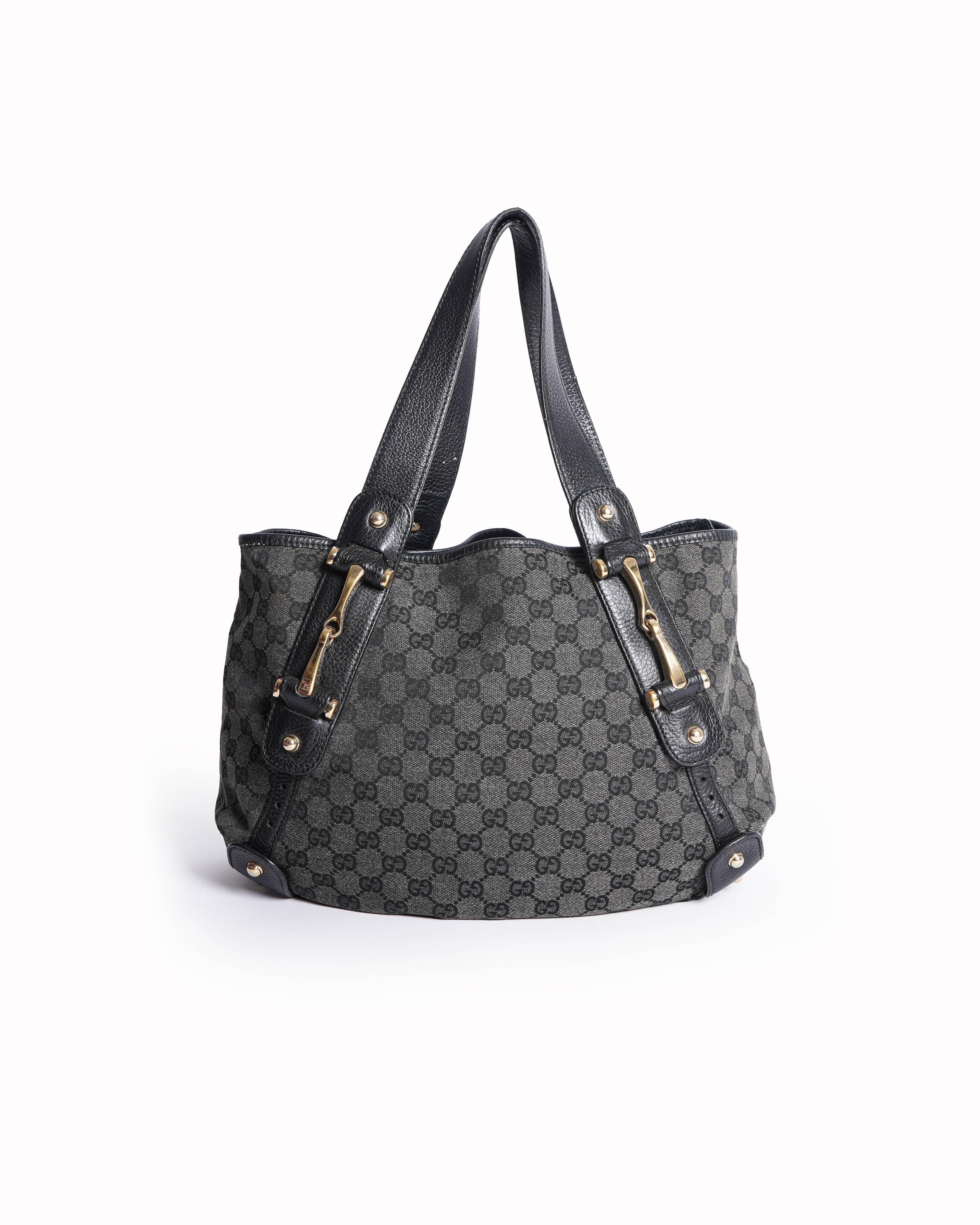 Gucci pelham gg canvas shoulder bag