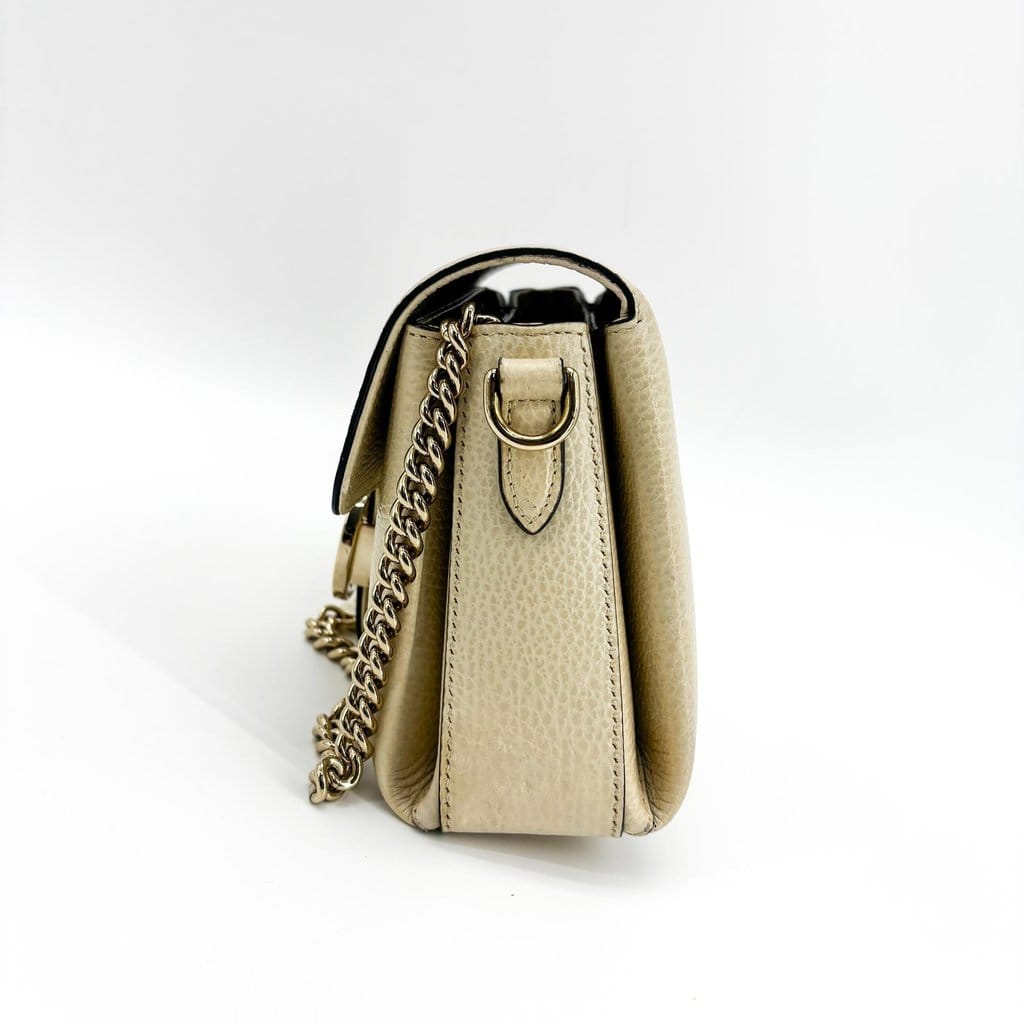 Gucci Interlocking G Chain Shoulder Bag Beige