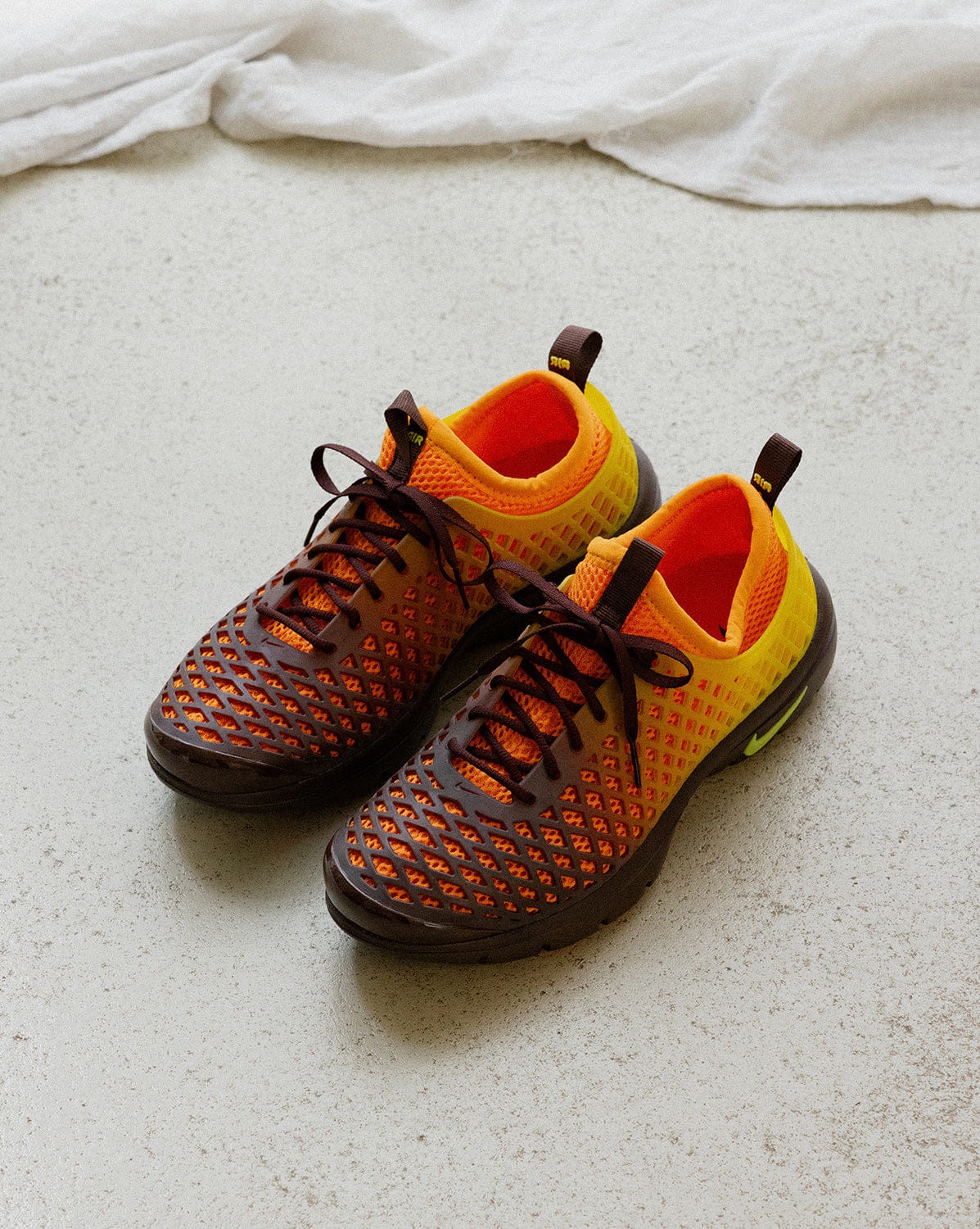 Nike Wmns Rejuven 8 OG SE