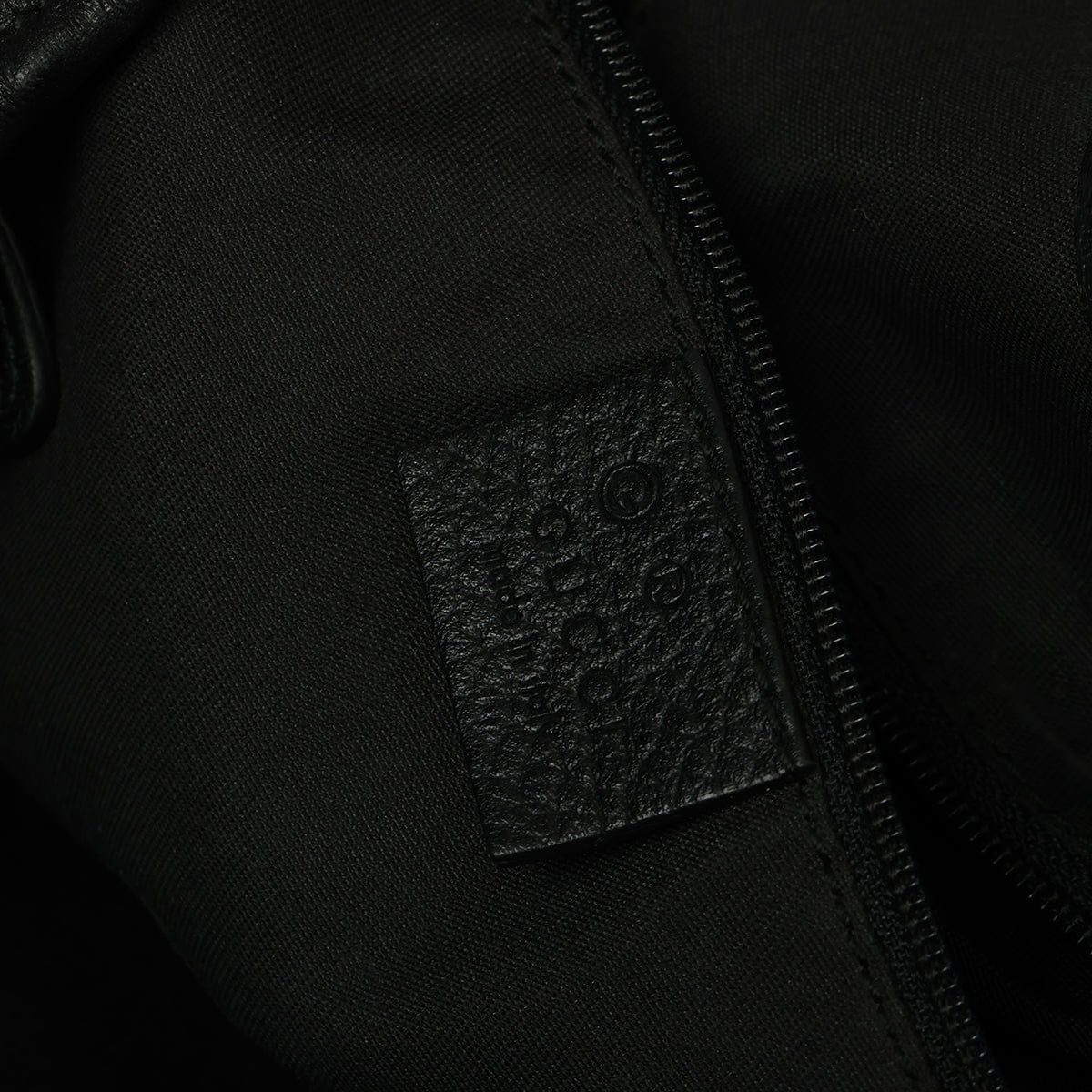 Gucci Medium Black Leather Pelham Shoulder Bag