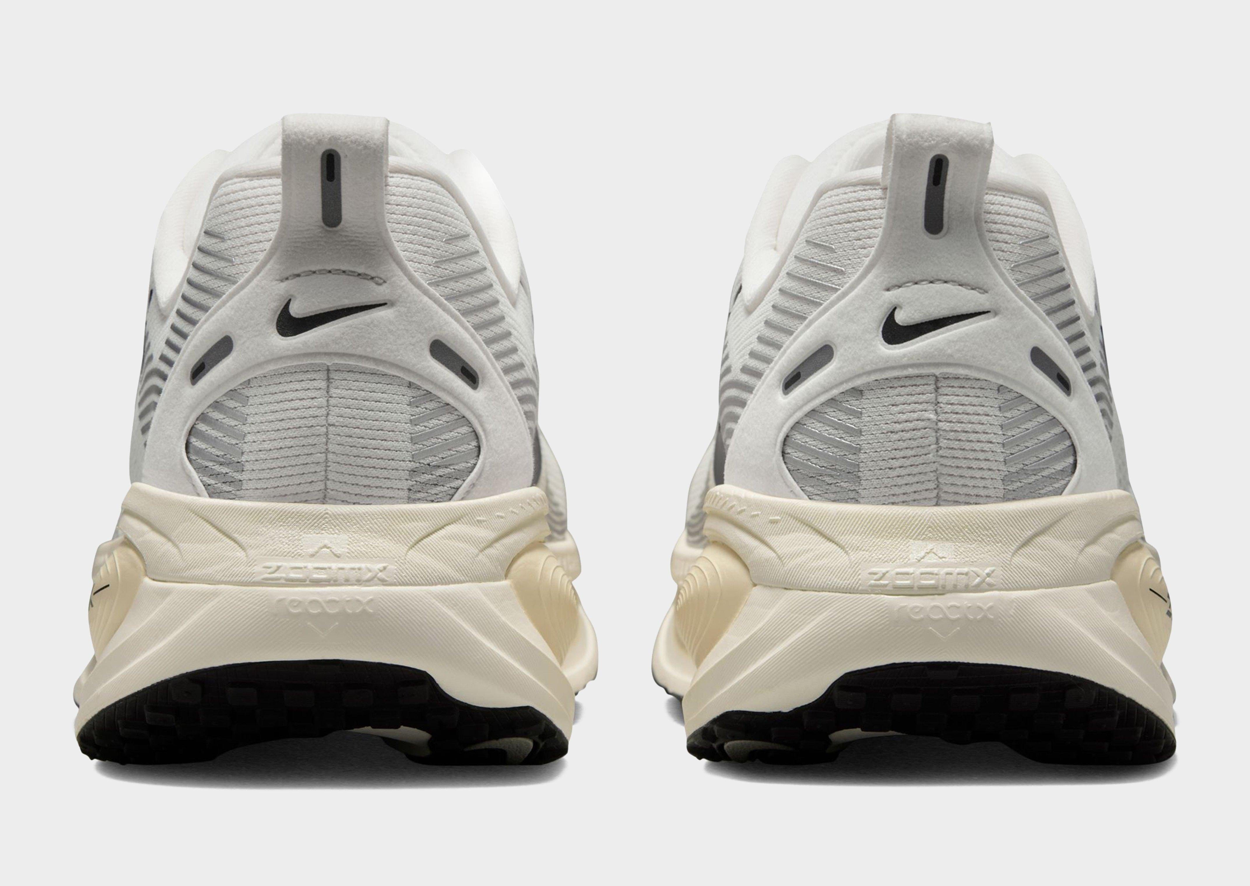 Nike Vomero 18