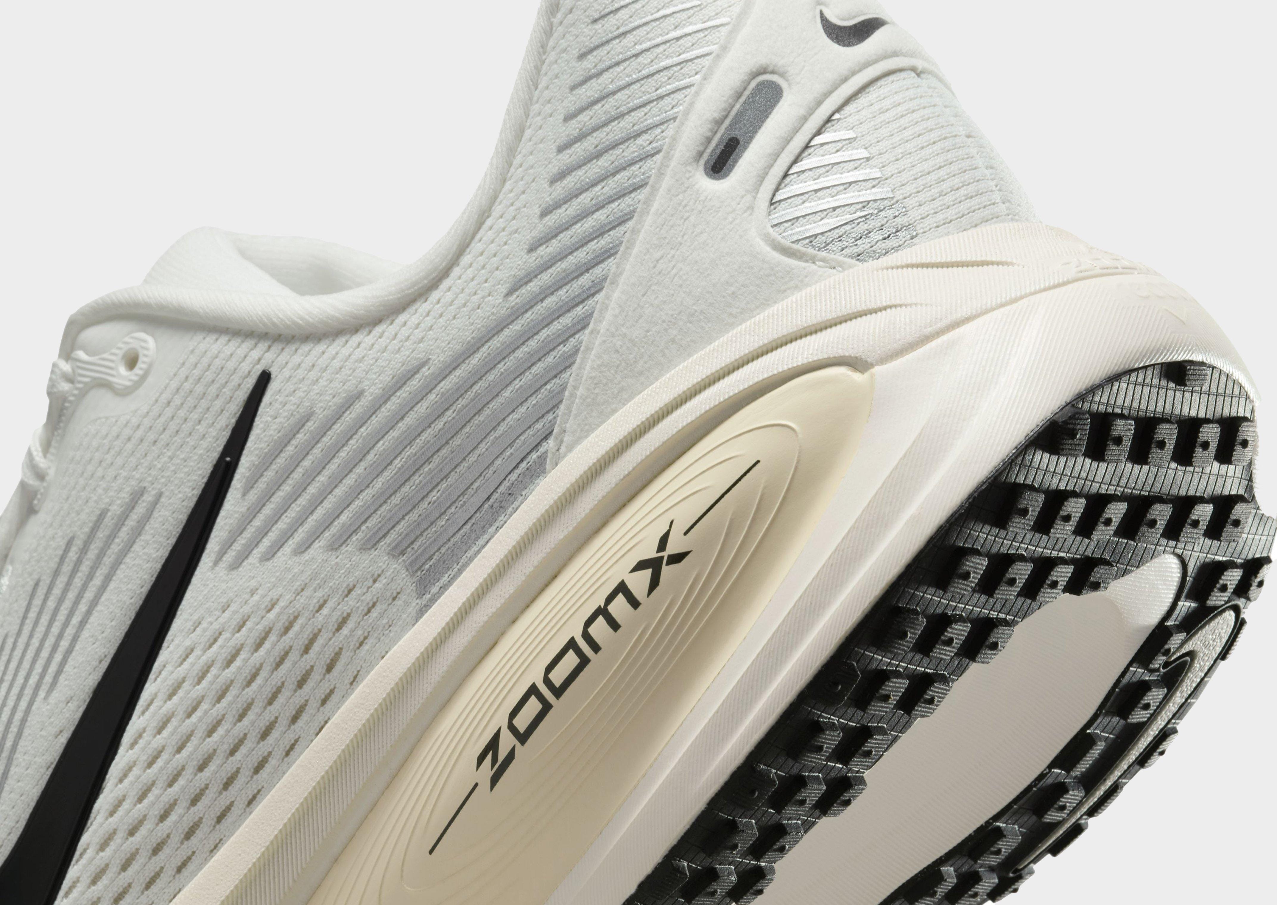 Nike Vomero 18