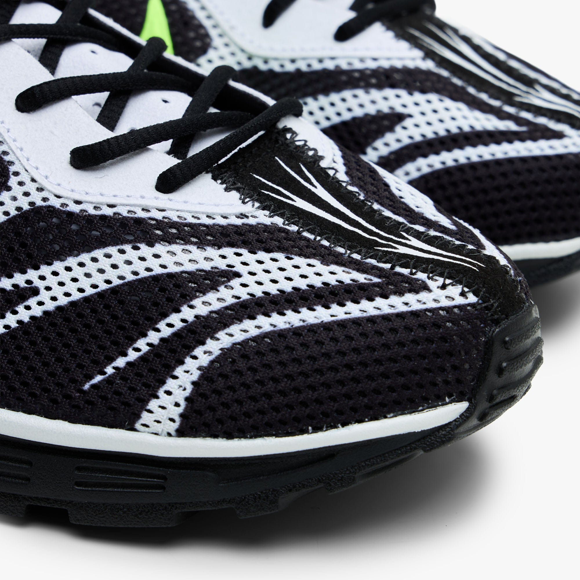 Nike Zoom Streak 3 Black / Volt - Summit White