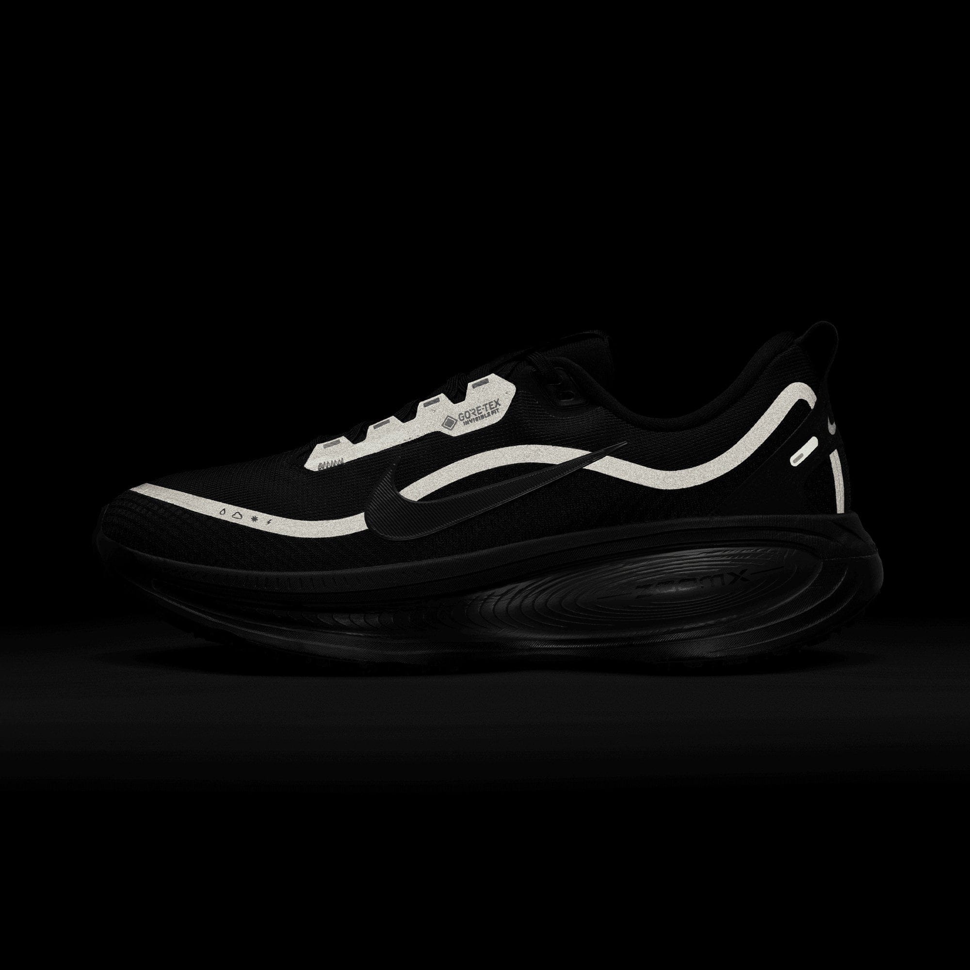 Nike Vomero 18 GORE - TEX BLACK HQ7001 - 001