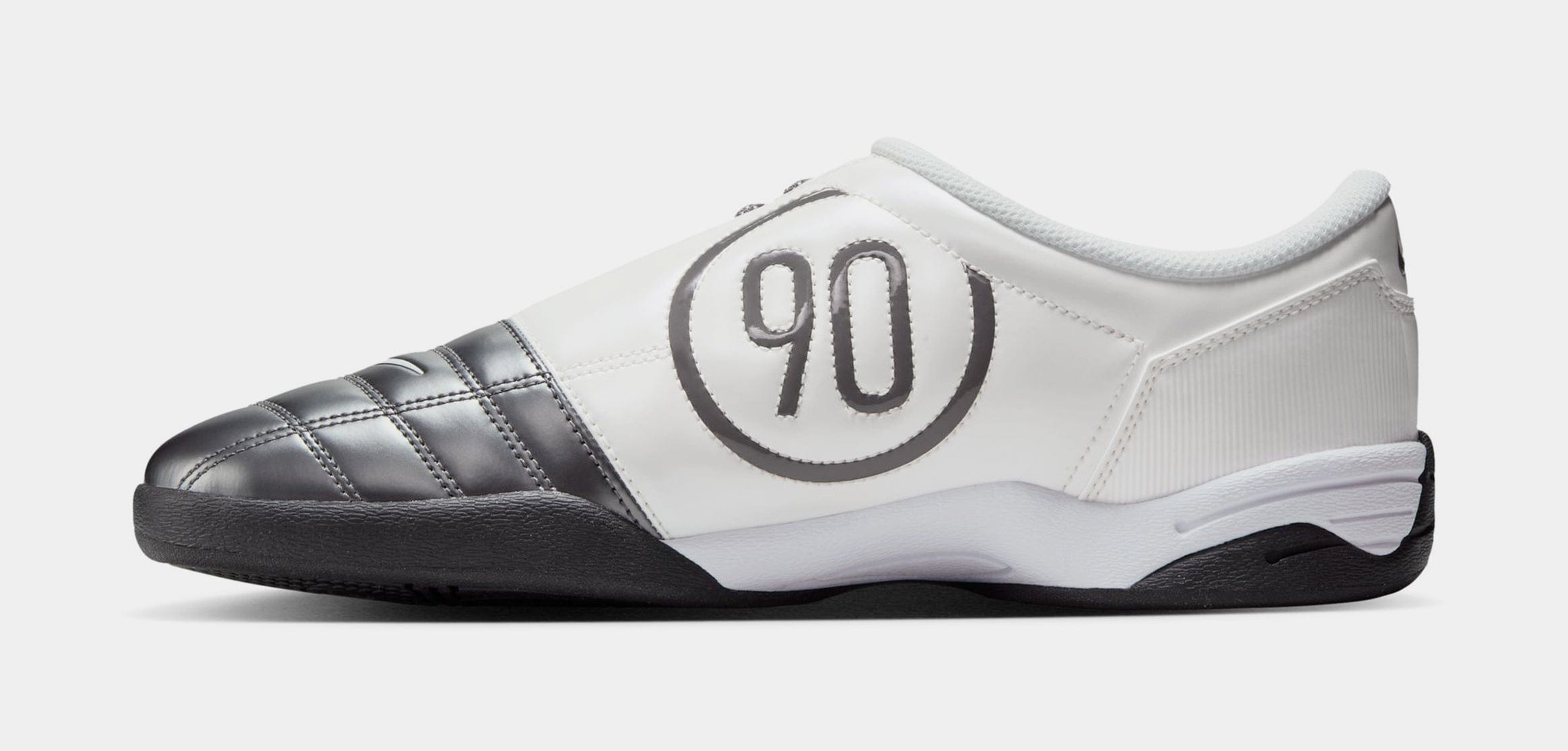 Nike Total 90 Mens Lifestyle Shoes (Light Graphite/Metallic Summit/White/White/Black)