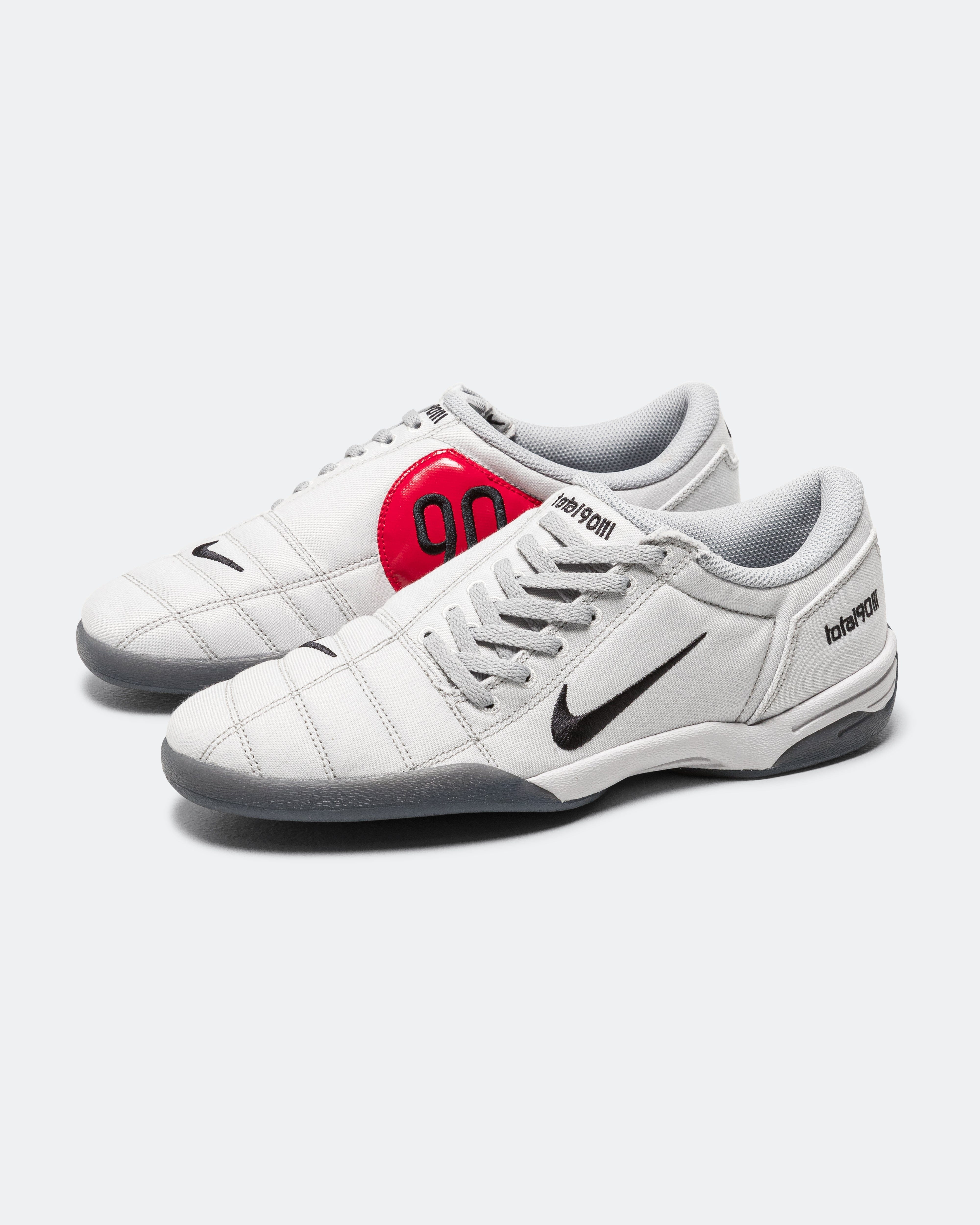 Nike Total 90 Premium - Lt Smoke Grey/Black - University Red