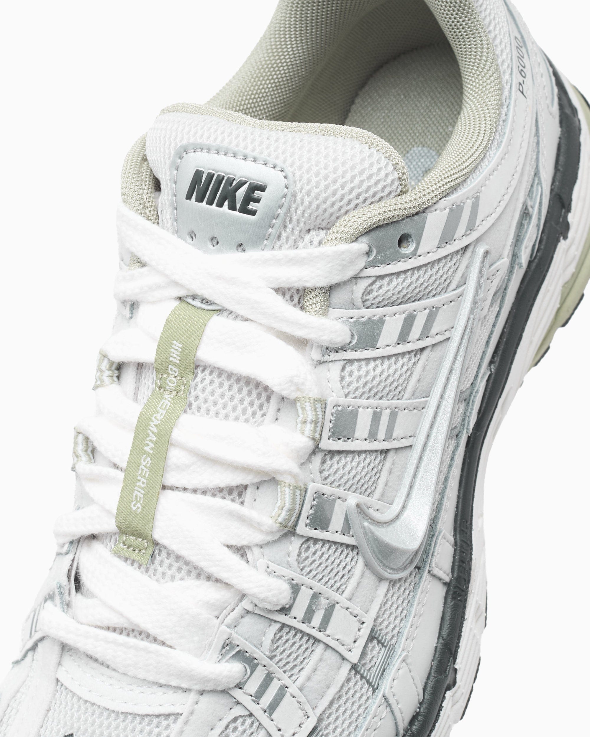 Nike P - 6000
