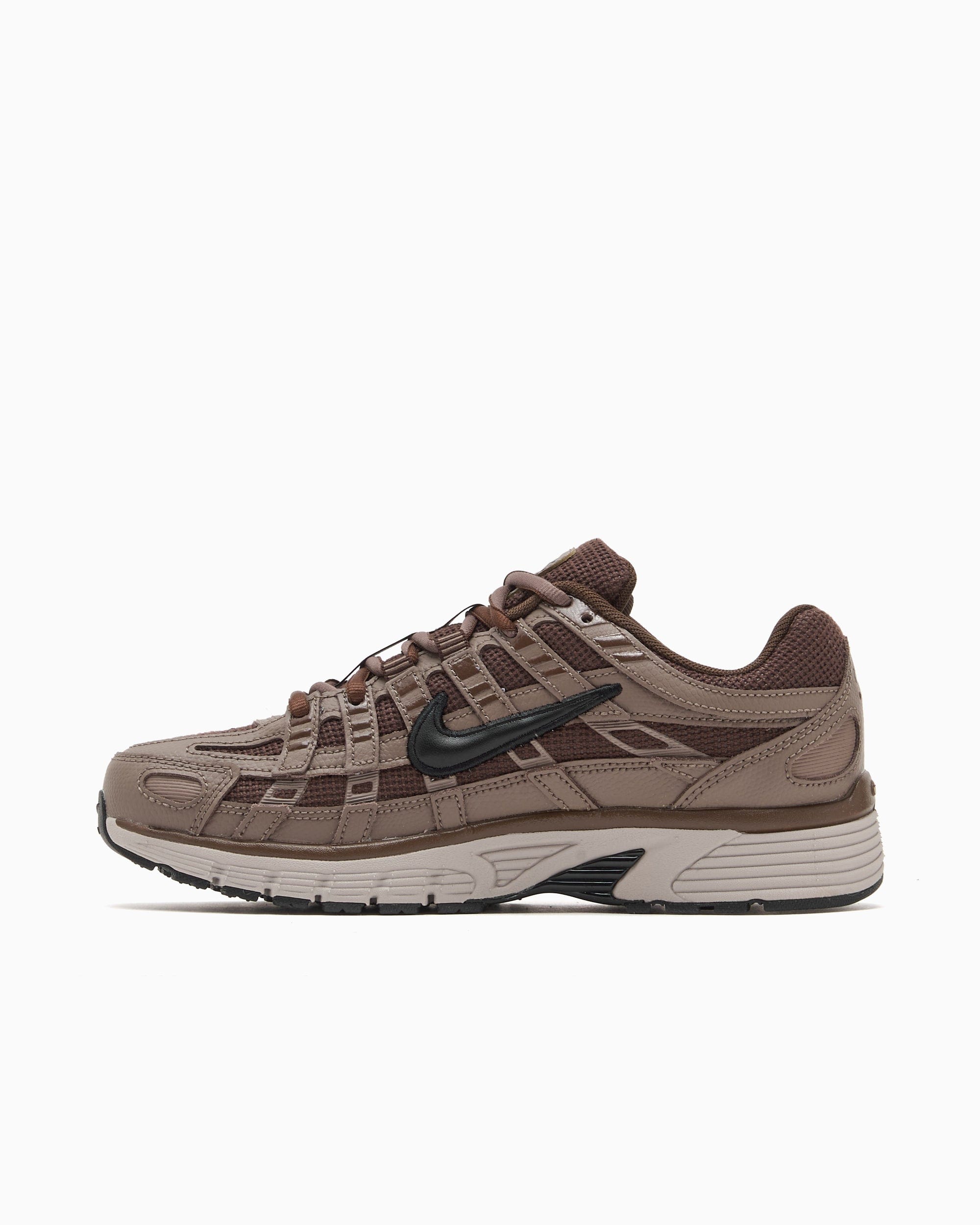 Nike P - 6000 Premium
