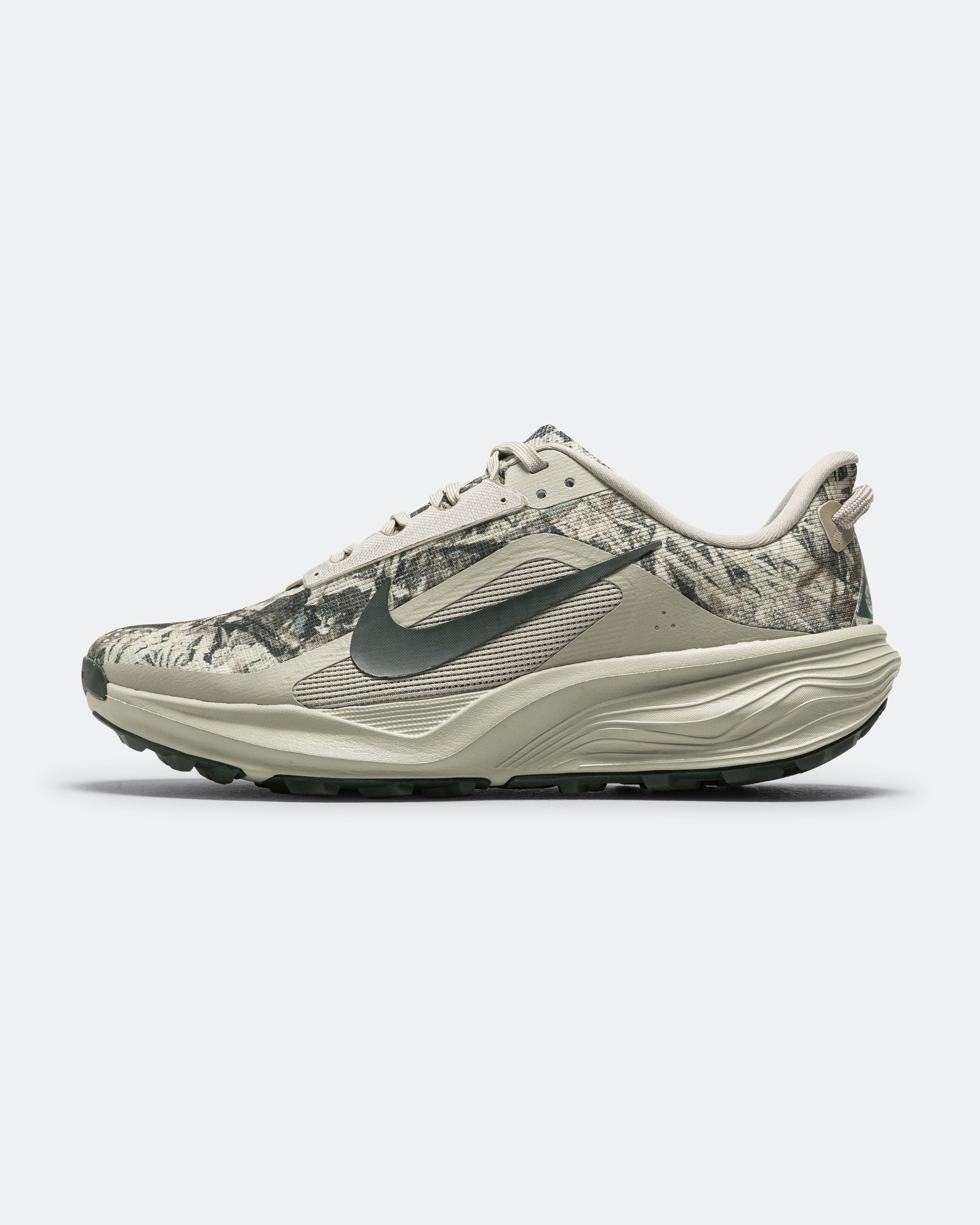 Nike Pegasus Trail - Spruce Fog/Black Spruce - Sea Glass