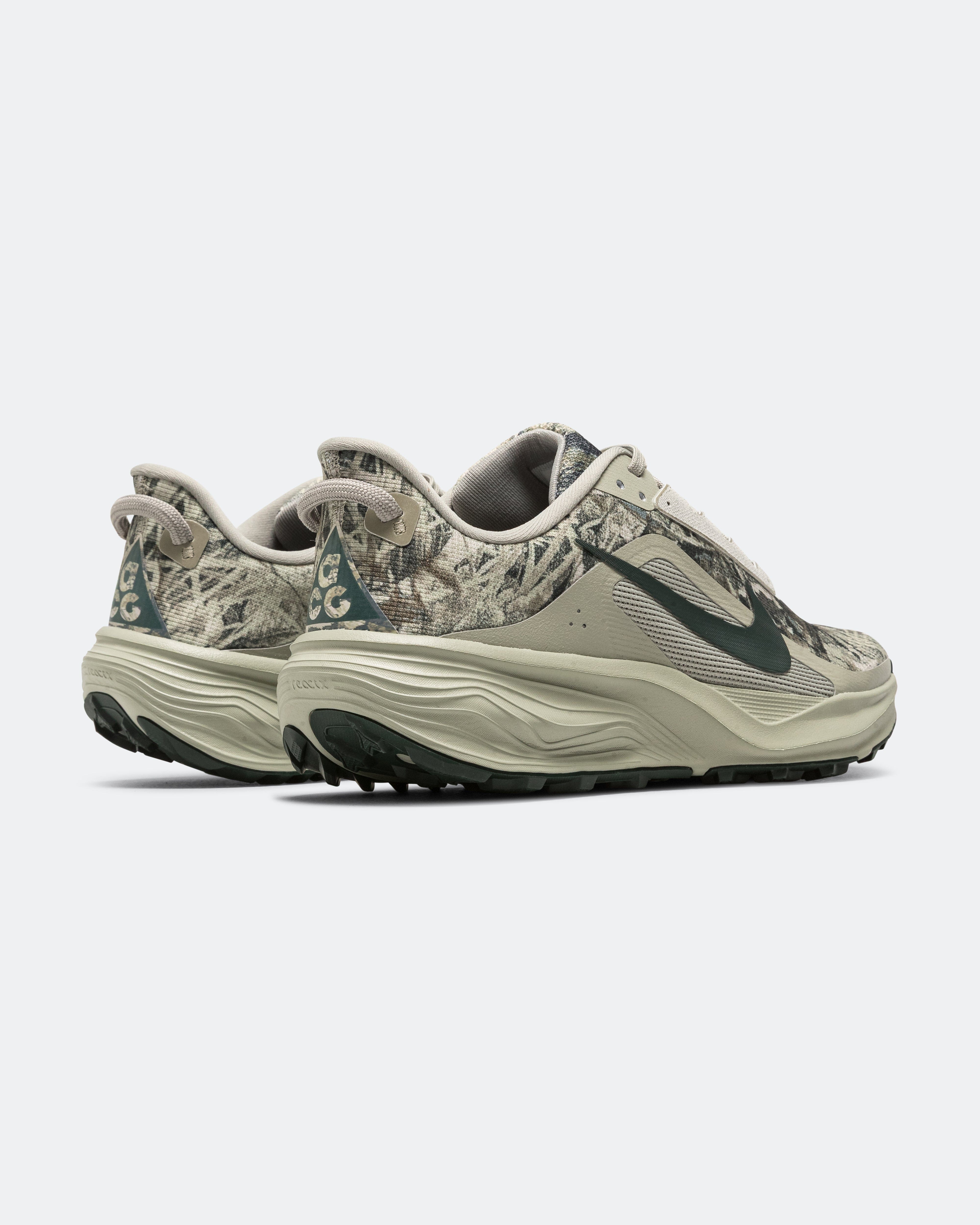 Nike Pegasus Trail - Spruce Fog/Black Spruce - Sea Glass