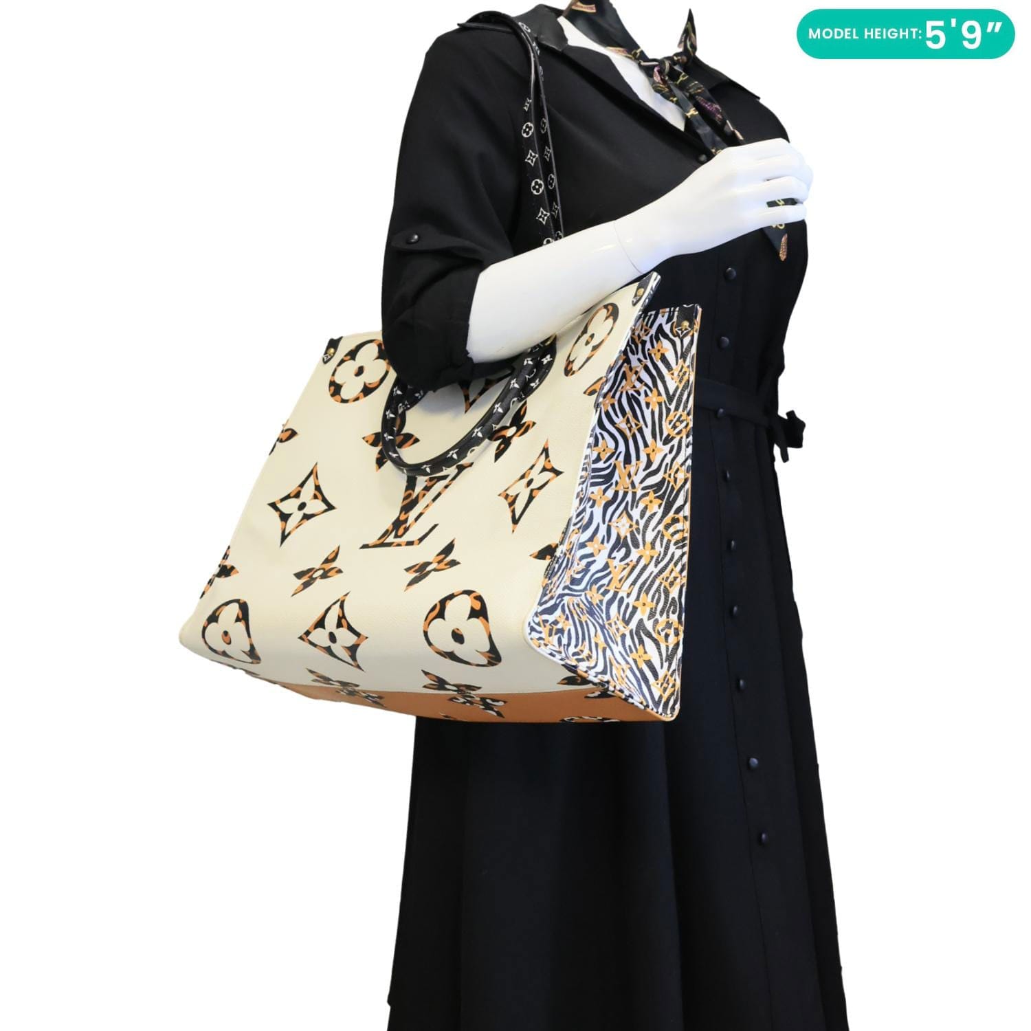LOUIS VUITTON Onthego Jungle GM Giant Monogram Canvas Tote Shoulder Bag White